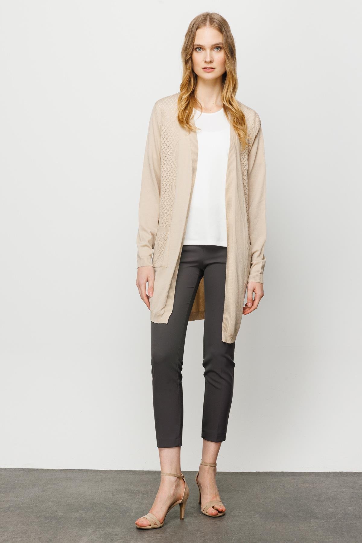 23352Kadın Önü ve Arkası Şeritli Yazlık Hırka Bej