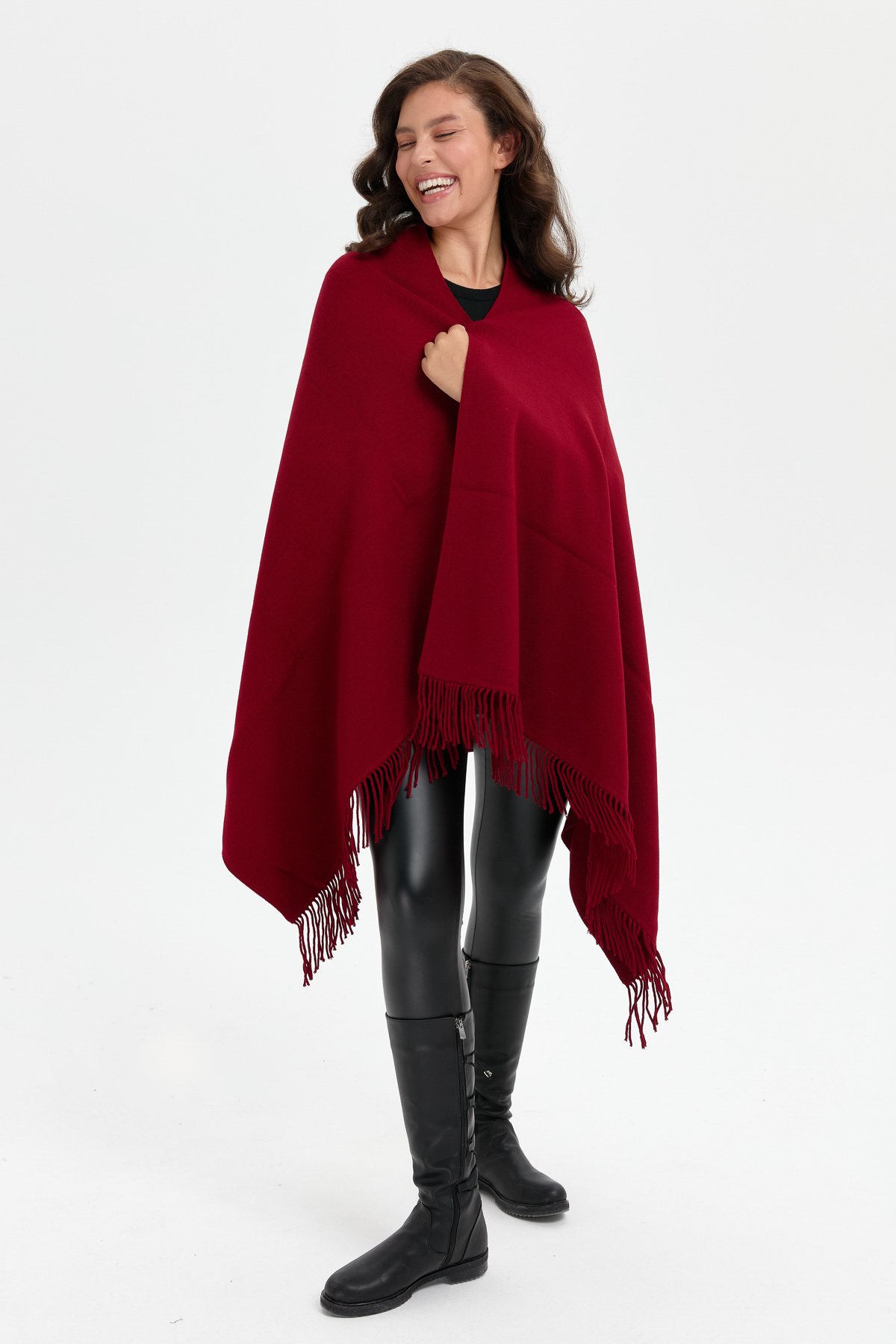 24030Kadın Ortası Çiçek İşlemeli Şal Bordo