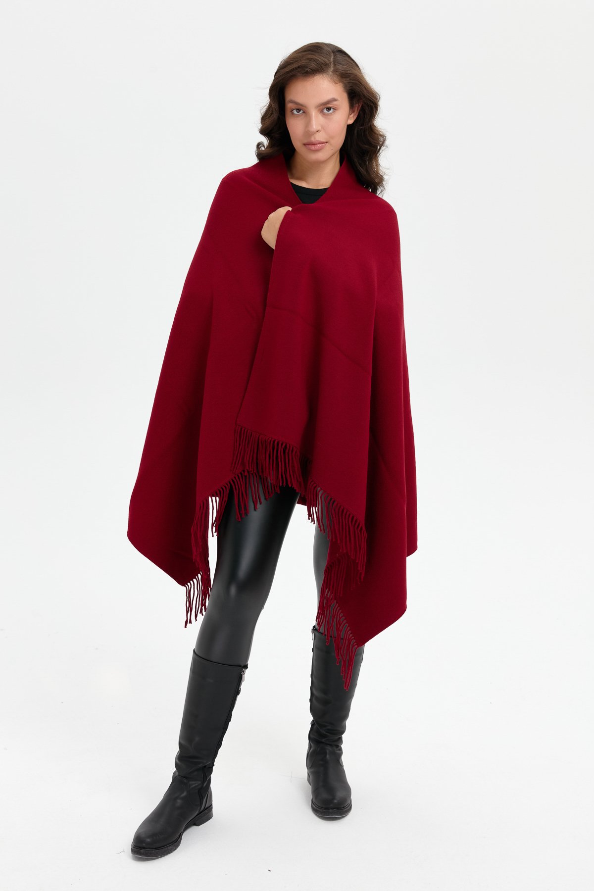 24030Kadın Ortası Çiçek İşlemeli Şal Bordo