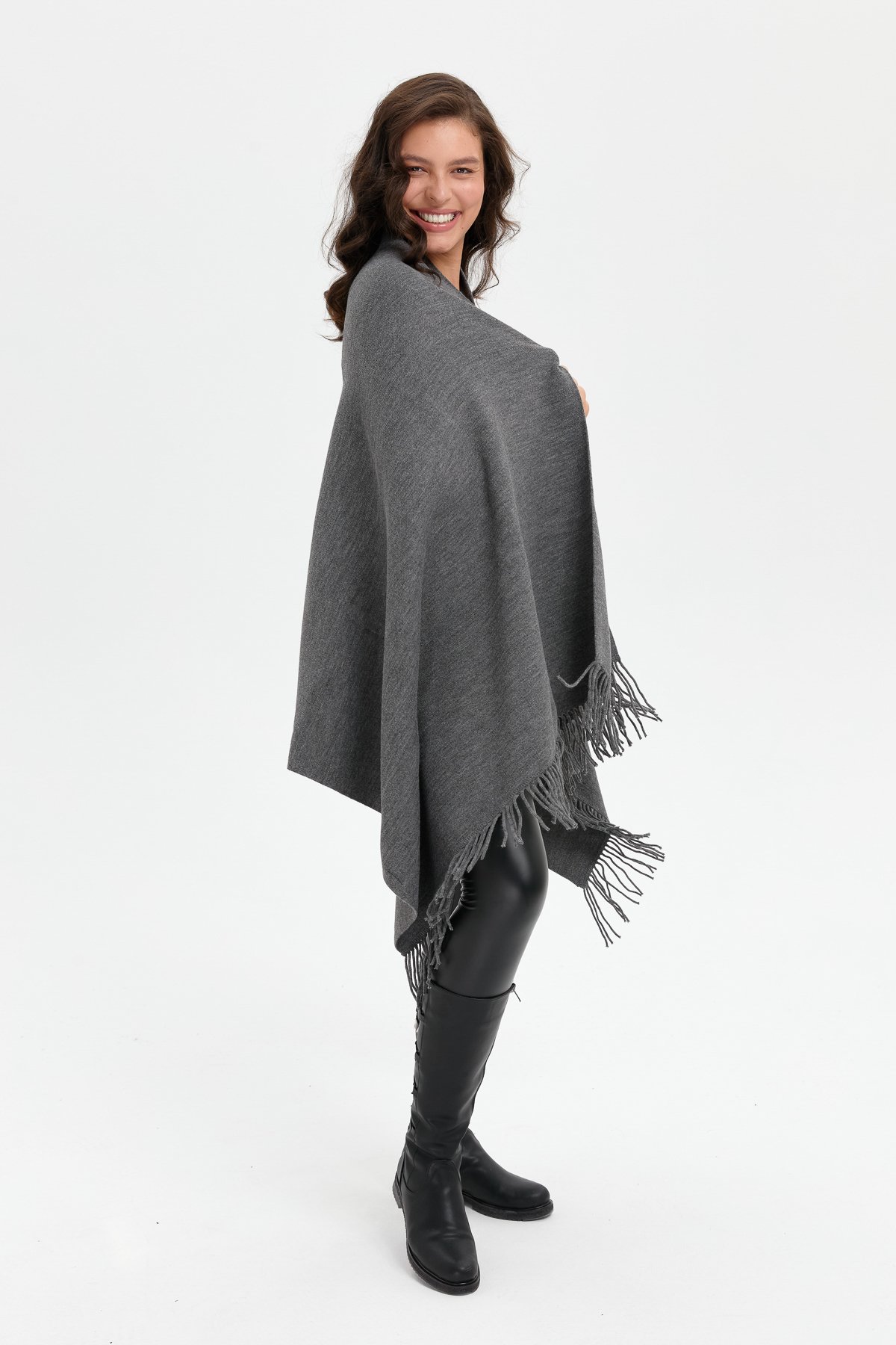 24030Kadın Ortası Çiçek İşlemeli Şal G.Melanj