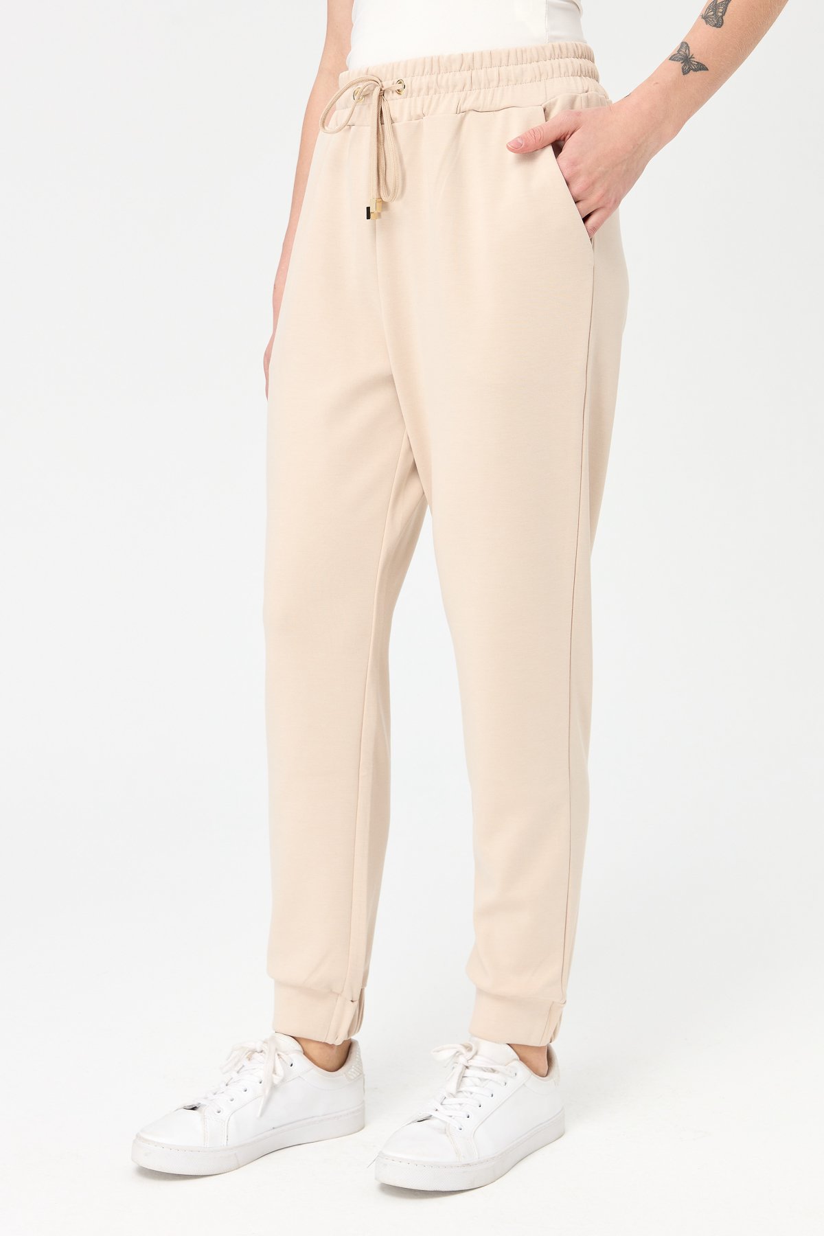 KMK23007Kadın Paça Arkası Lastikli Cepli Eşofman Pantolon Bej