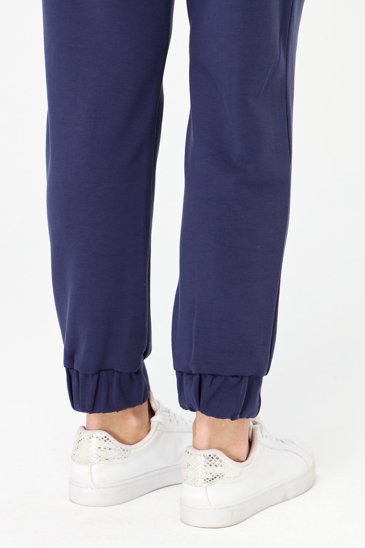 KMK23007Kadın Paça Arkası Lastikli Cepli Eşofman Pantolon Lacivert