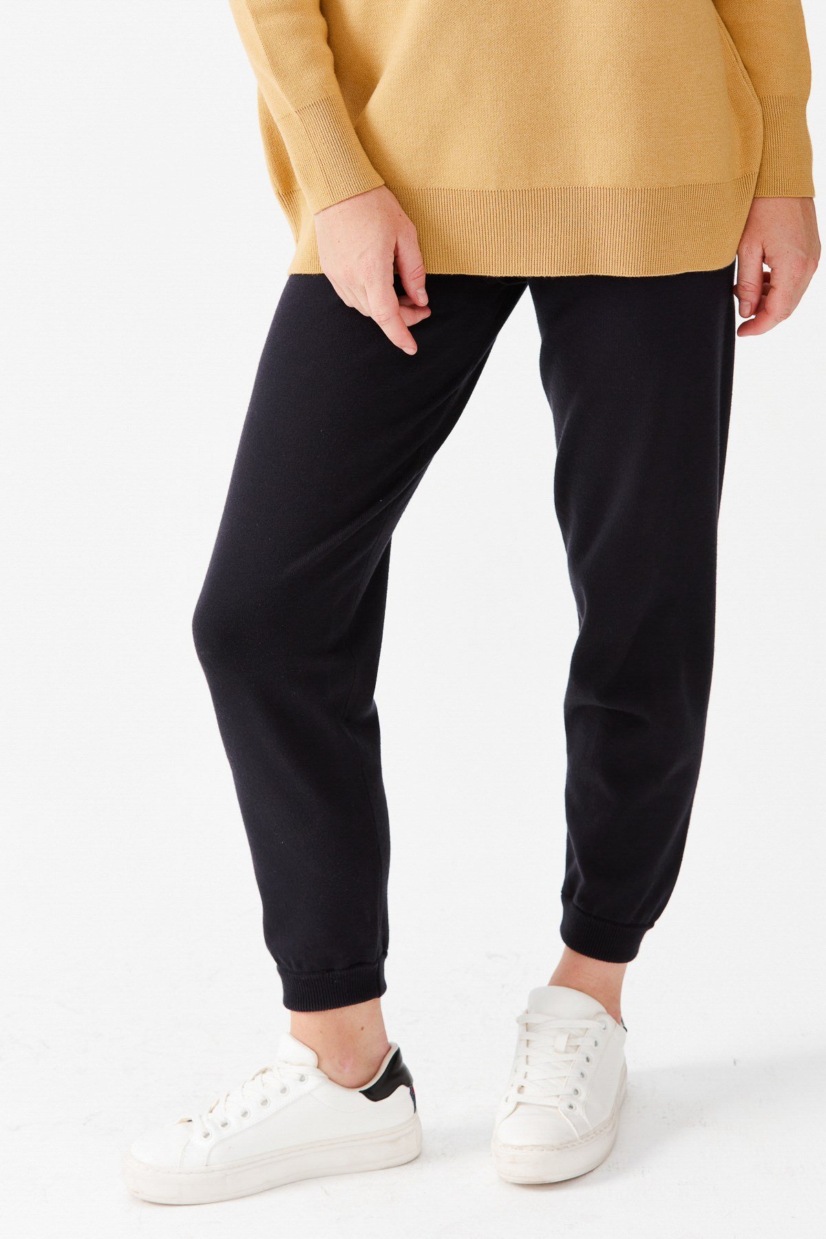 22301Women'S Trousers With An Elastic Band At The Bottom, Navy Blue