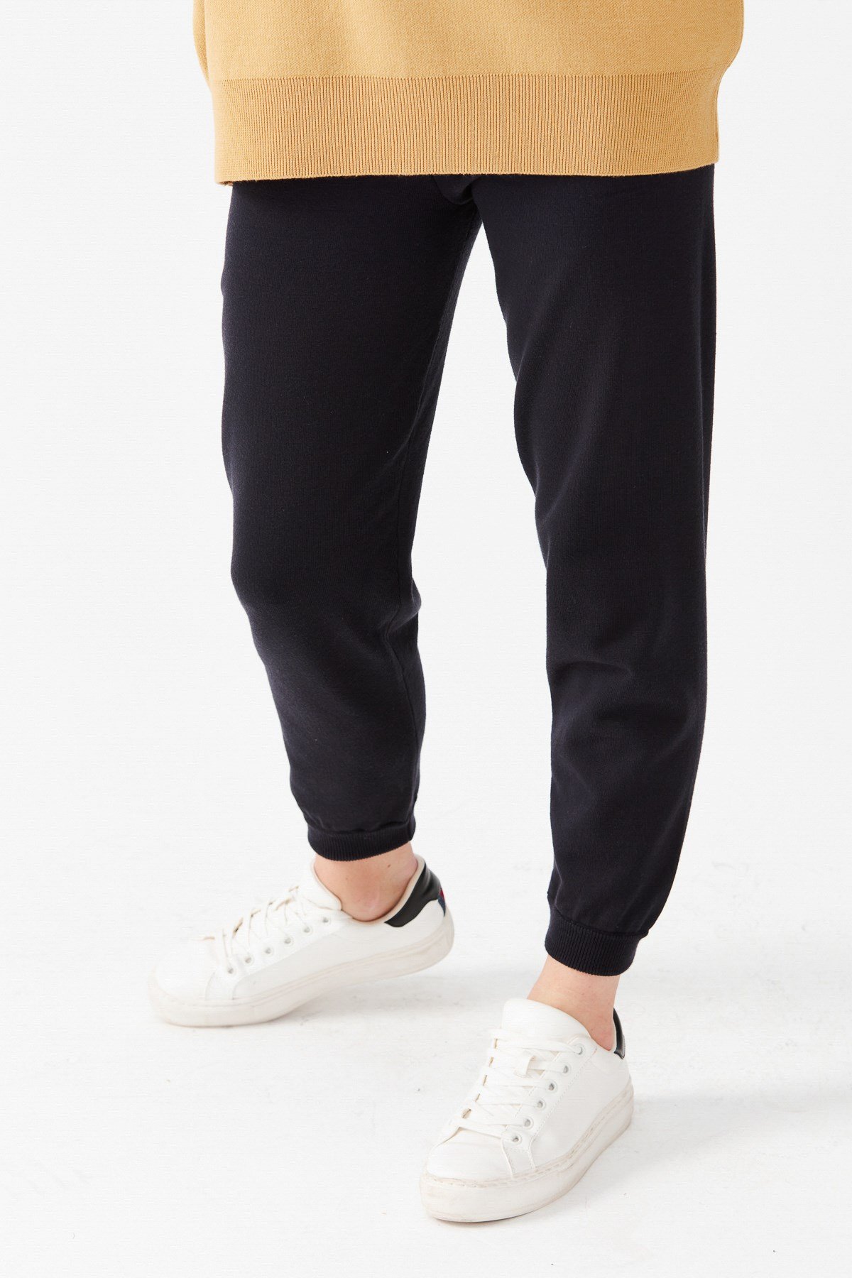 22301Women'S Trousers With An Elastic Band At The Bottom, Navy Blue