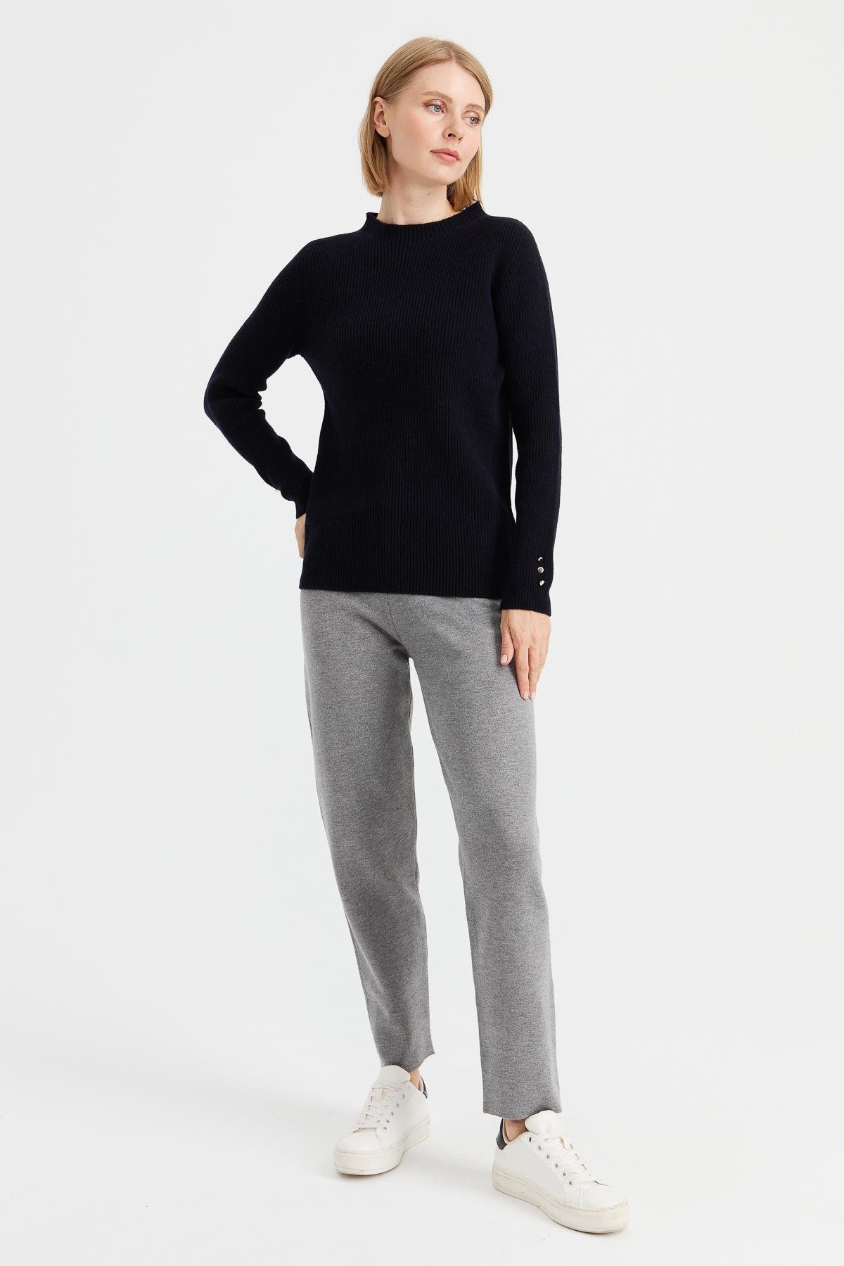 22026Kadın Pantolon Füme