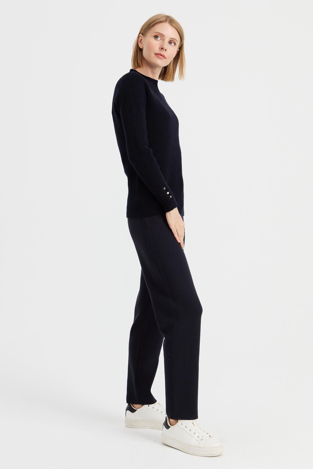 22026Kadın Pantolon Lacivert