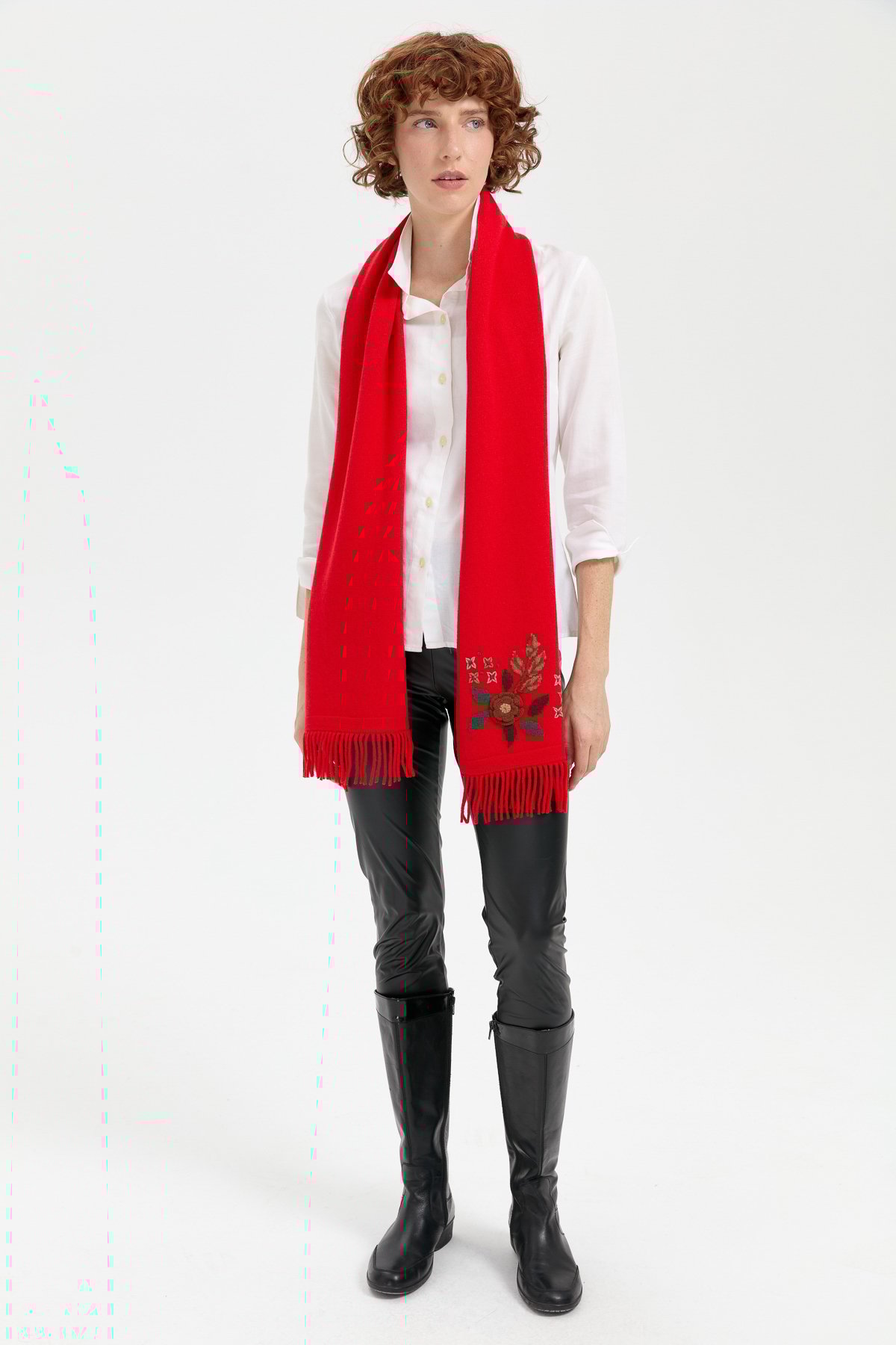 24027Kadın Papatya İşlemeli Püsküllü Yün Kaşkol Mercan