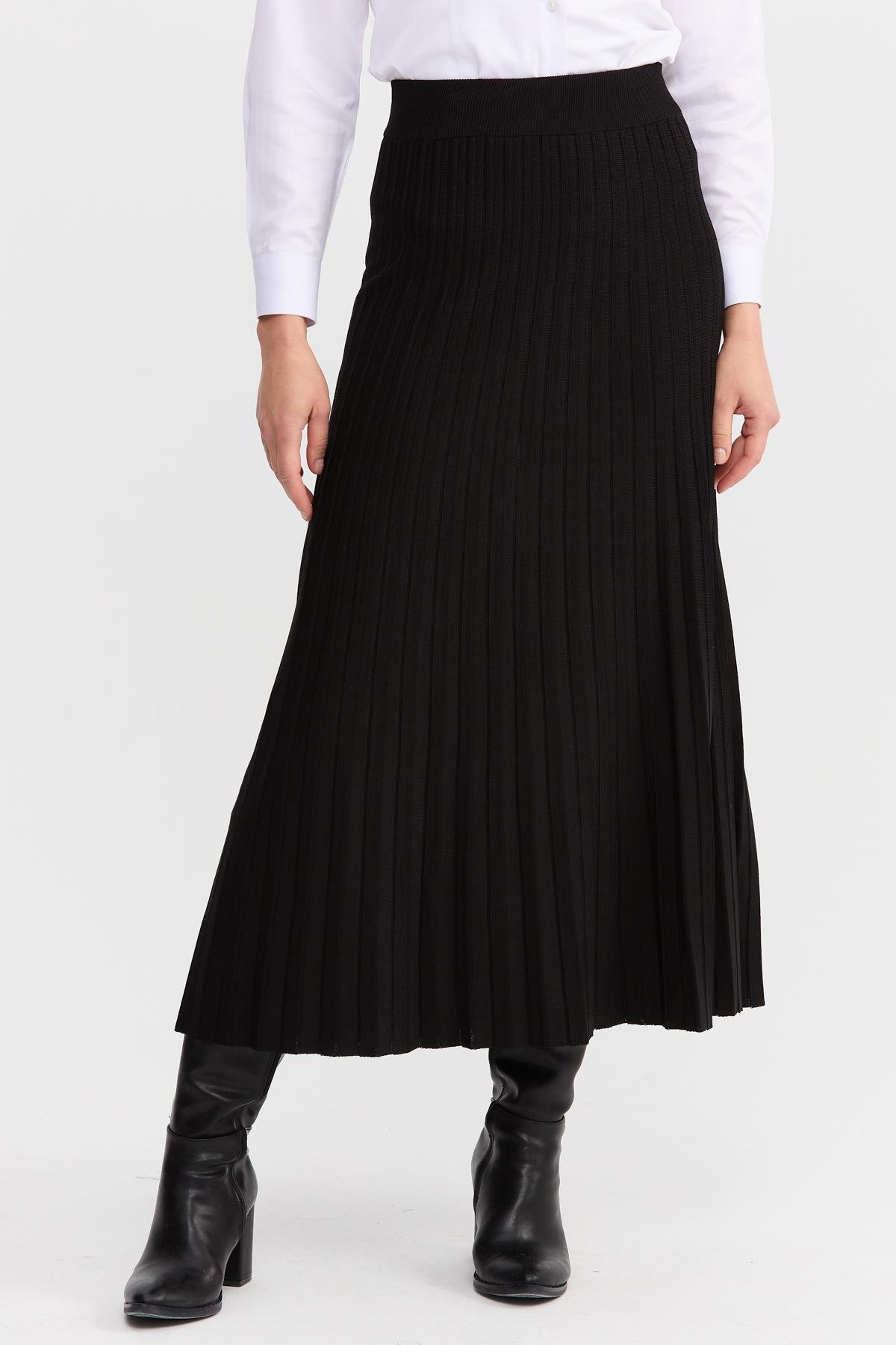 21321Kadın Pileli Triko Etek Siyah