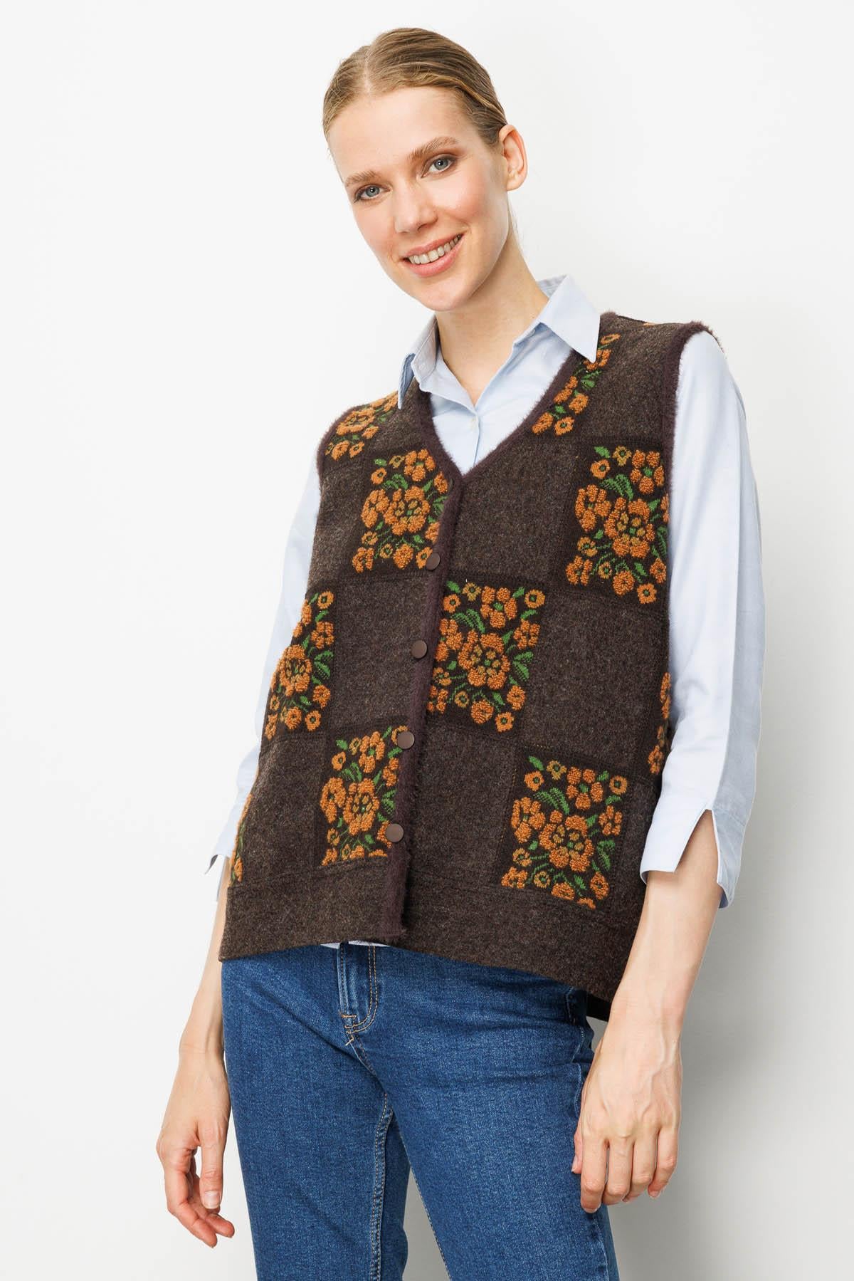 24084Kadın Pıtırcık Çiçekli Patchwork Keçe Yün Yelek K.Kahve_Tarçın