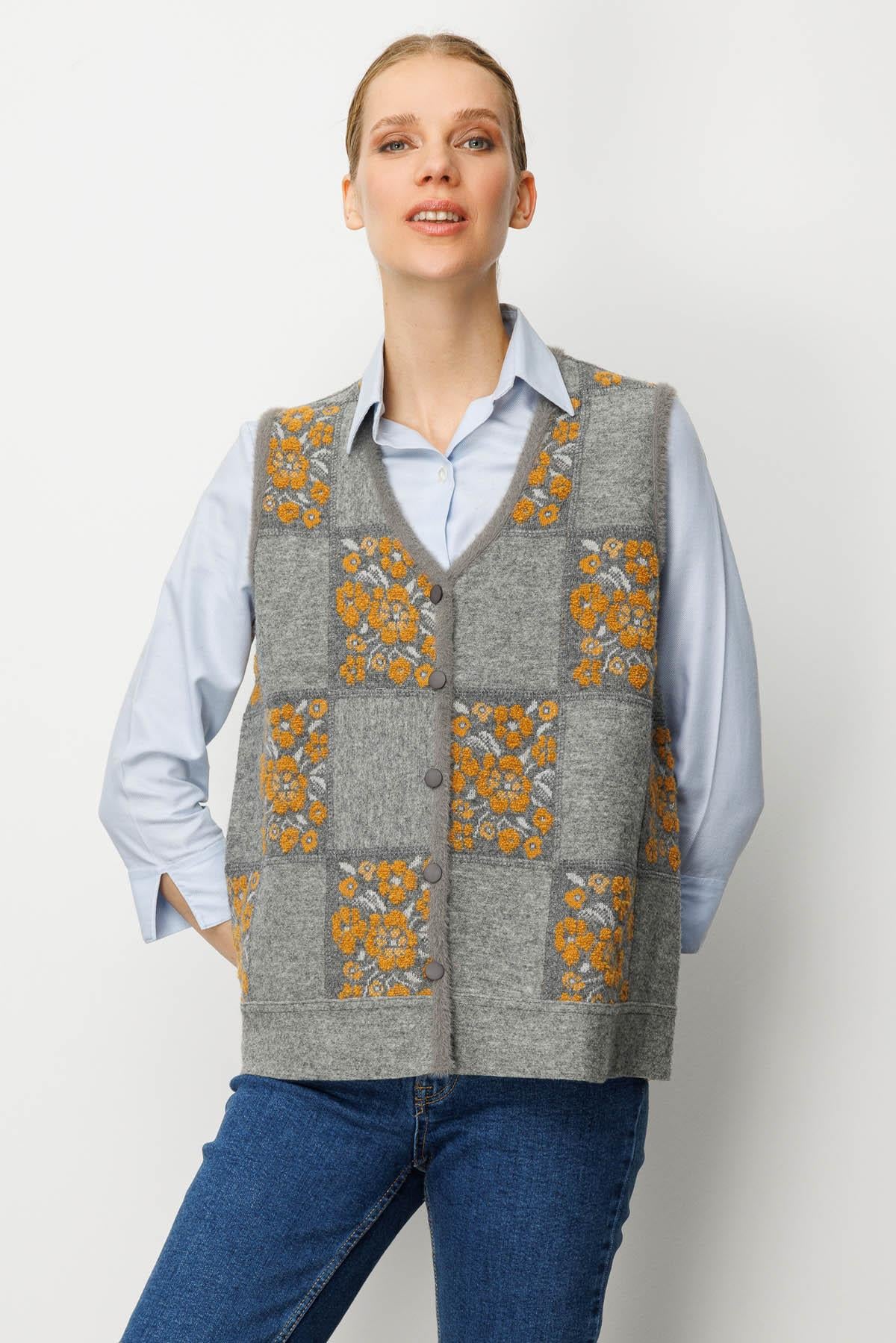 24084Kadın Pıtırcık Çiçekli Patchwork Keçe Yün Yelek Y.Füme_Hardal