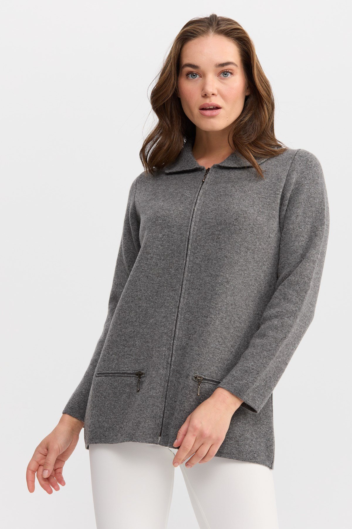 22128Kadın Polo Yaka Cebi Fermuarlı Yün Hırka Füme