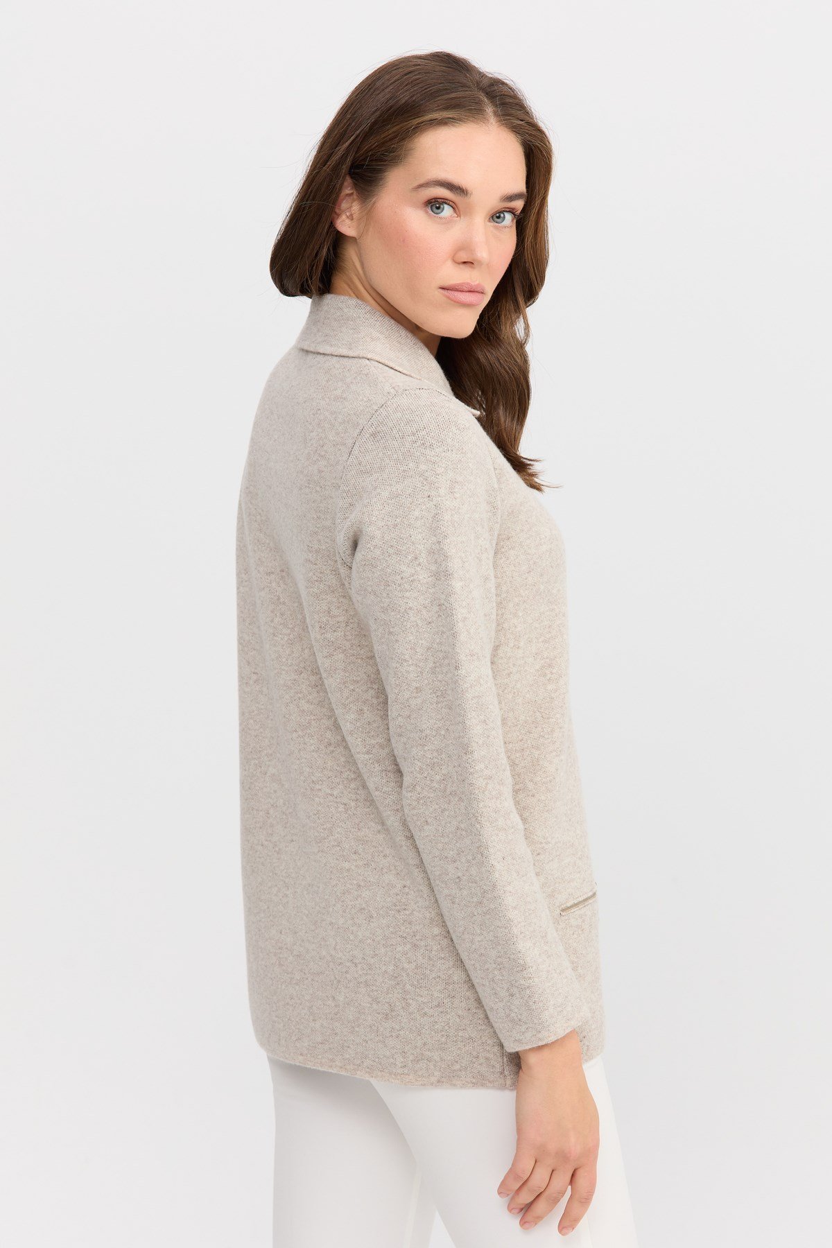 22128Kadın Polo Yaka Cebi Fermuarlı Yün Hırka V.Bej