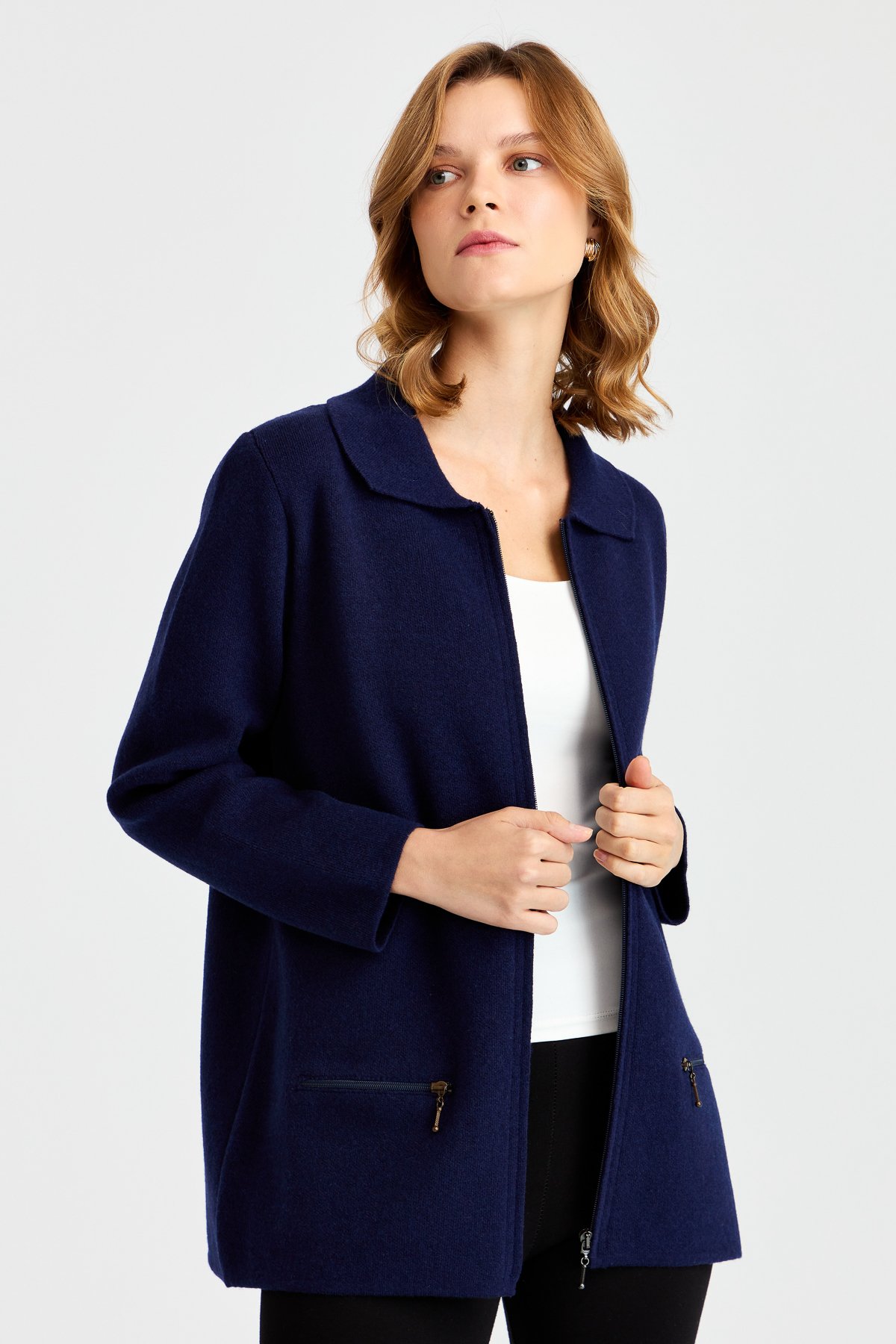 22128Женский шерстяной кардиган с вырезом поло и карманом на молнии