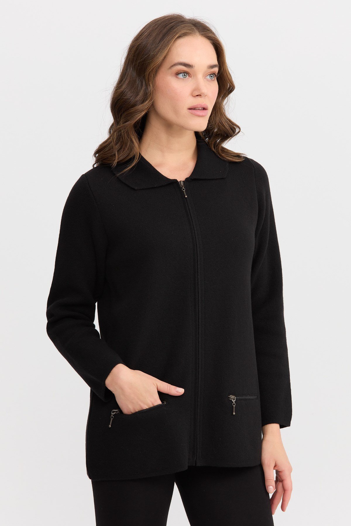 22128Kadın Polo Yaka Cebi Fermuarlı Yün Hırka Siyah