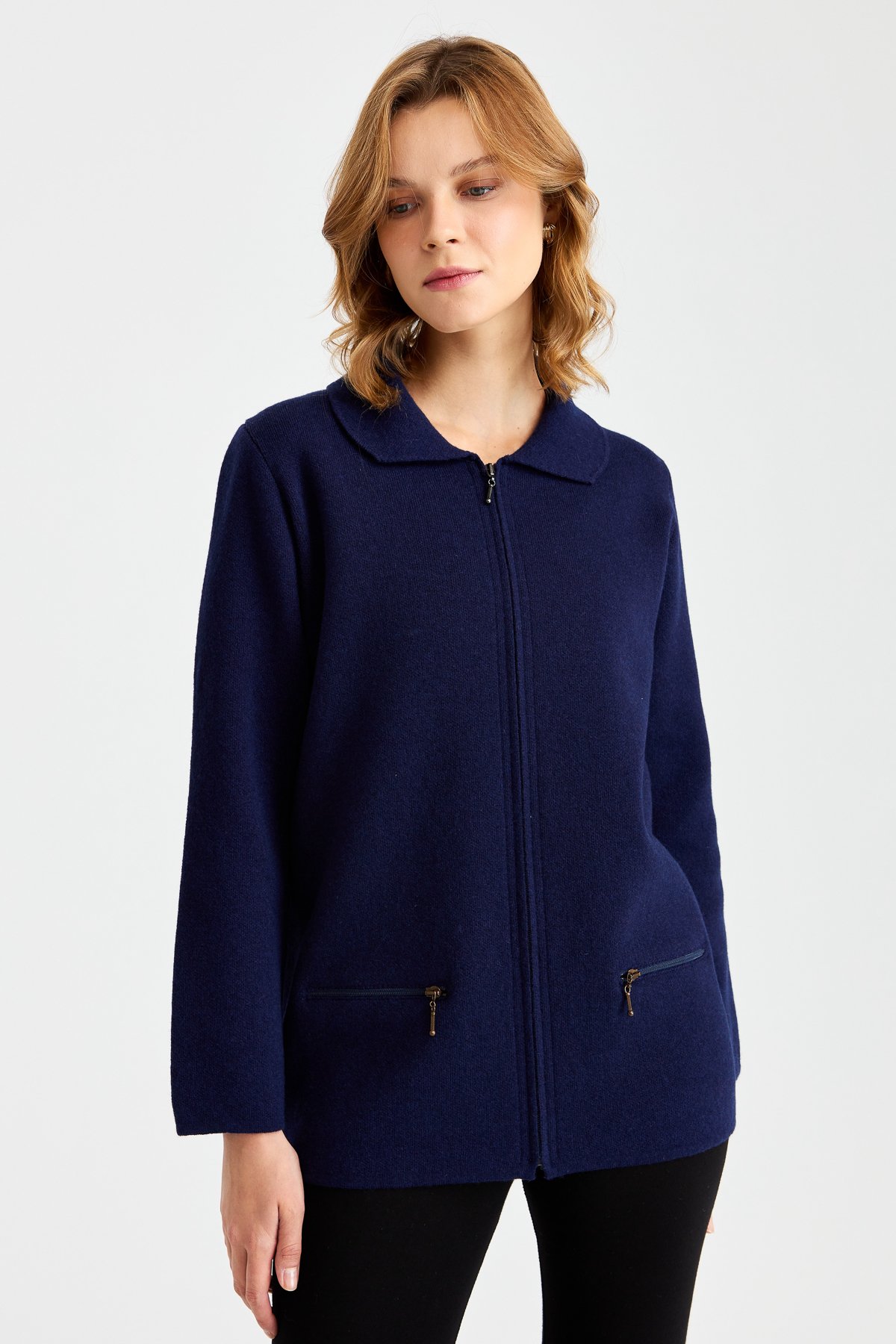 22128Женский шерстяной кардиган с вырезом поло и карманом на молнии