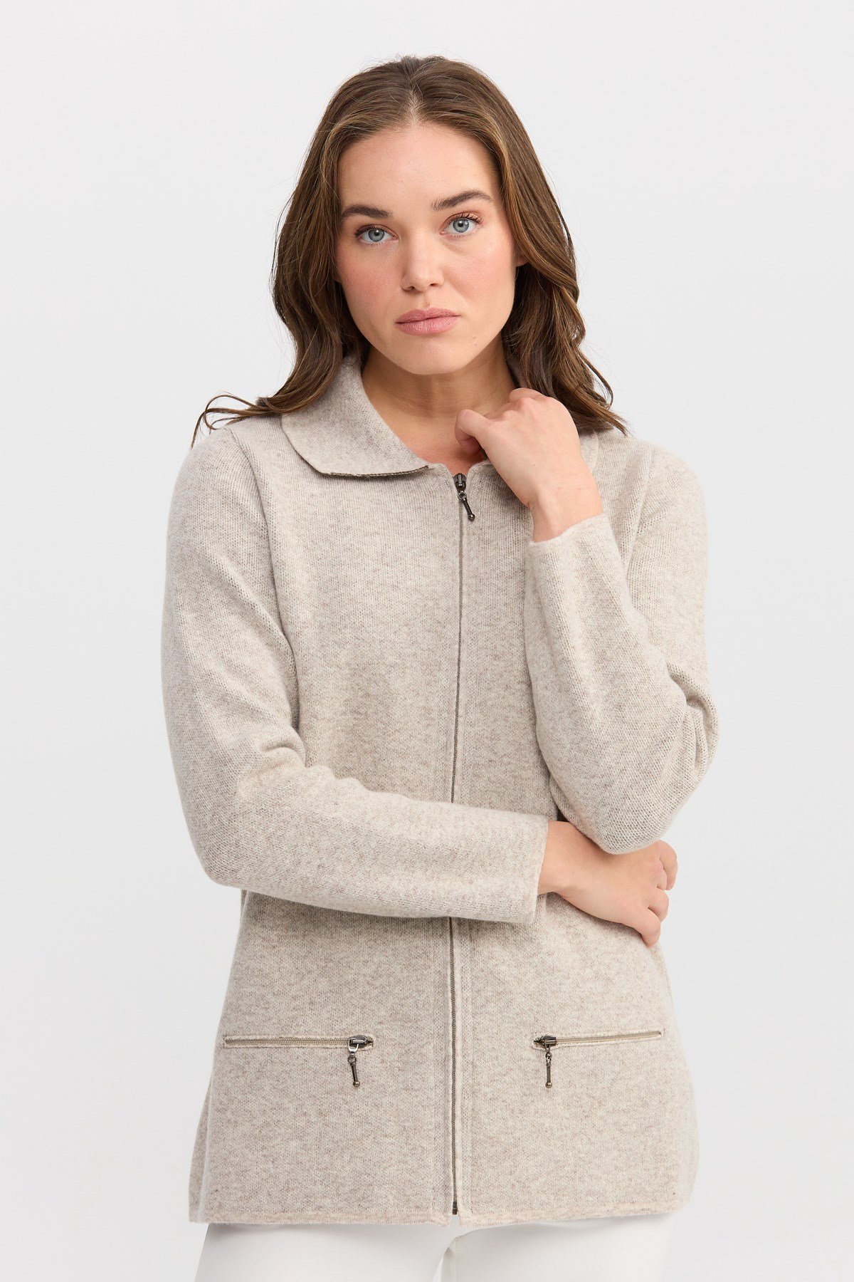 22128Kadın Polo Yaka Cebi Fermuarlı Yün Hırka V.Bej
