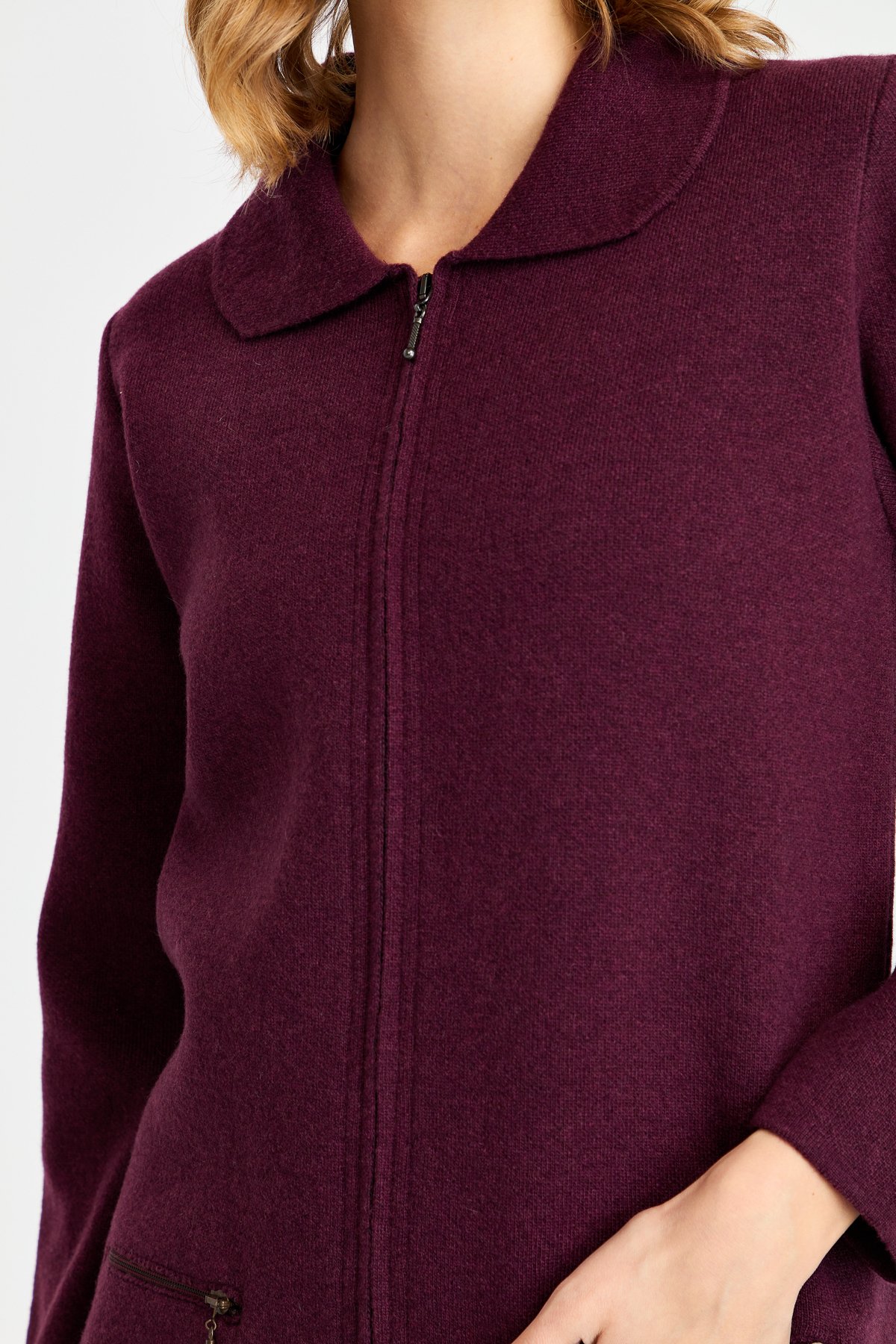 22128Женский шерстяной кардиган с вырезом поло и карманом на молнии