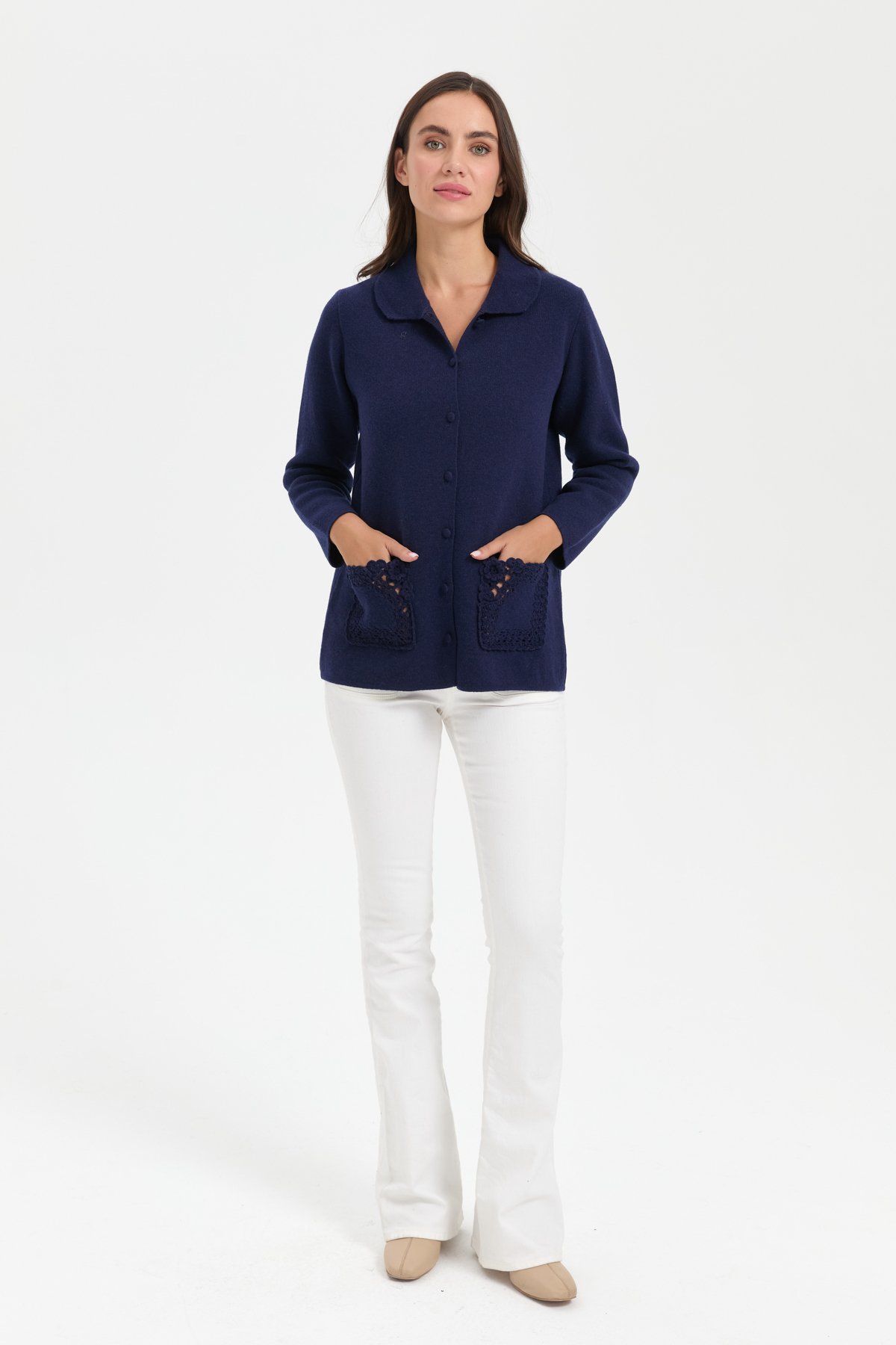 24015Kadın Polo Yaka Cebi Gül İşlemeli Kısa Yün Hırka Y.A Lacivert