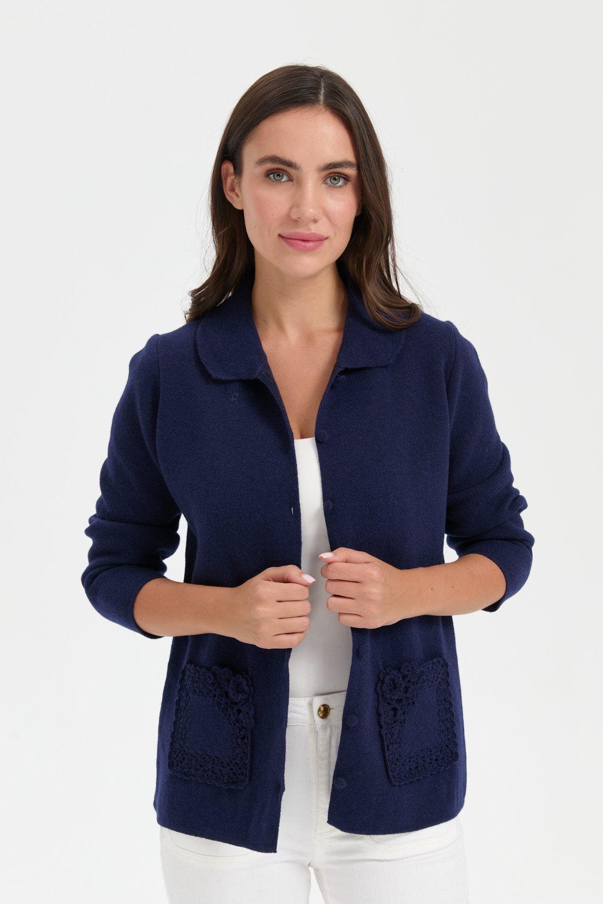 24015Kadın Polo Yaka Cebi Gül İşlemeli Kısa Yün Hırka Y.A Lacivert