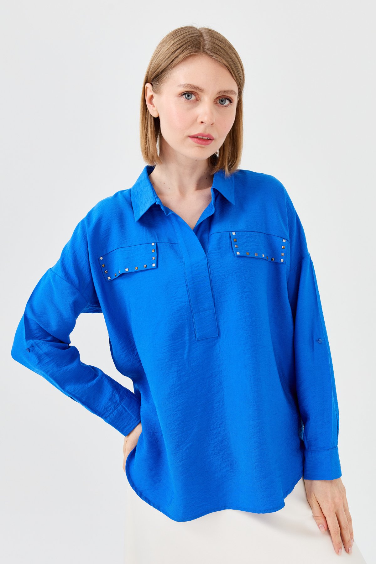 23485Kadın Polo Yaka Cepli Bluz Saks