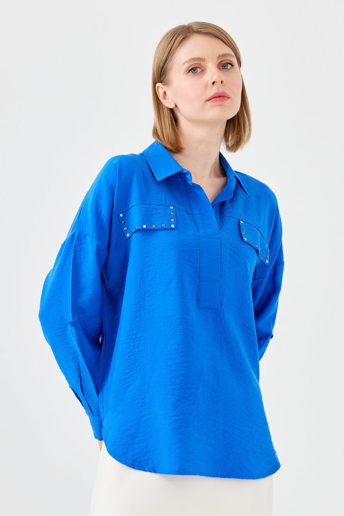 23485Kadın Polo Yaka Cepli Bluz Saks