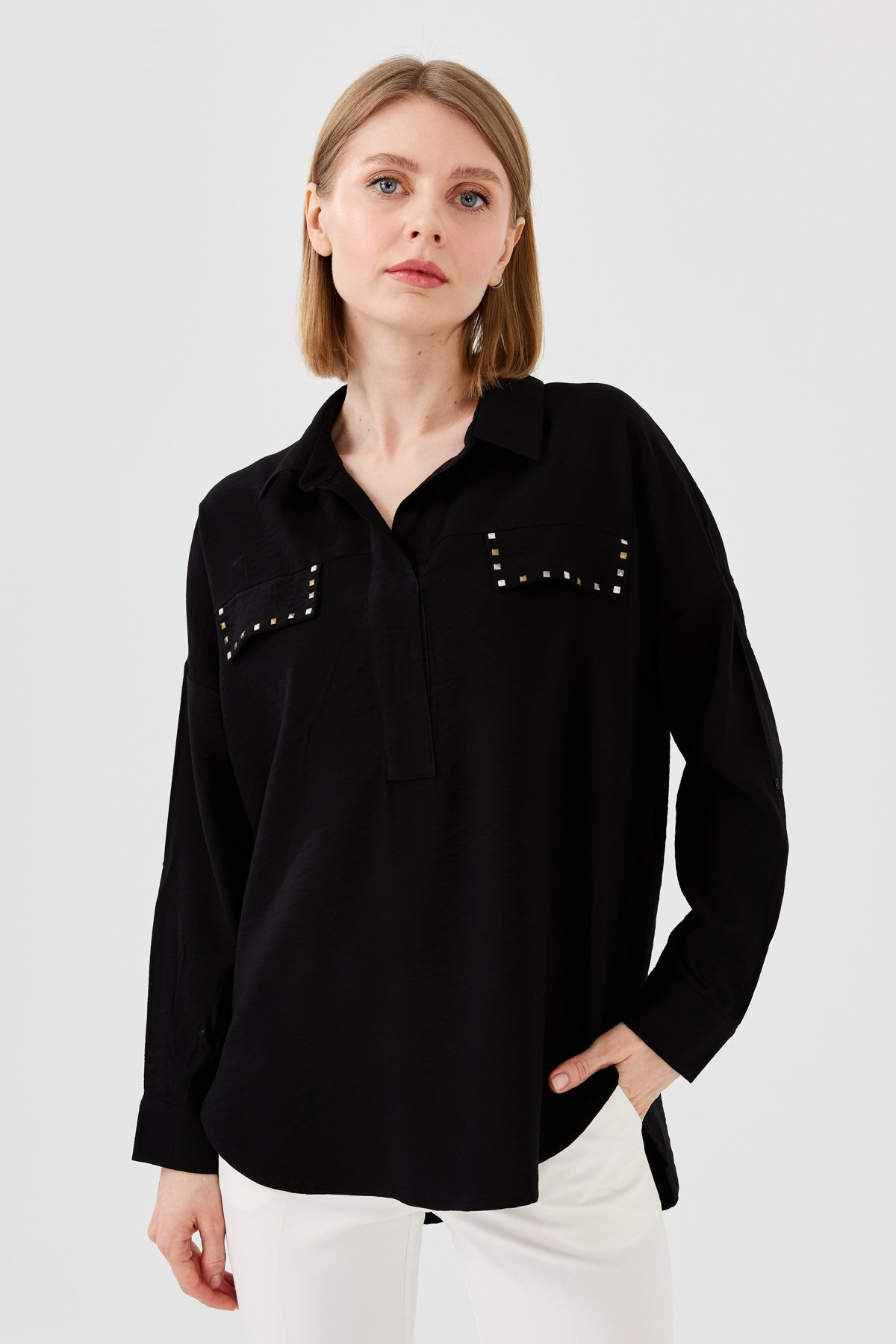 23485Kadın Polo Yaka Cepli Bluz Siyah