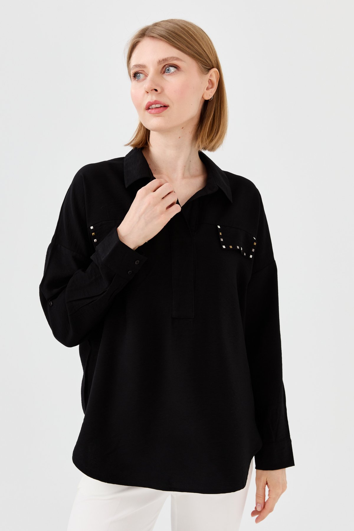 23485Kadın Polo Yaka Cepli Bluz Siyah