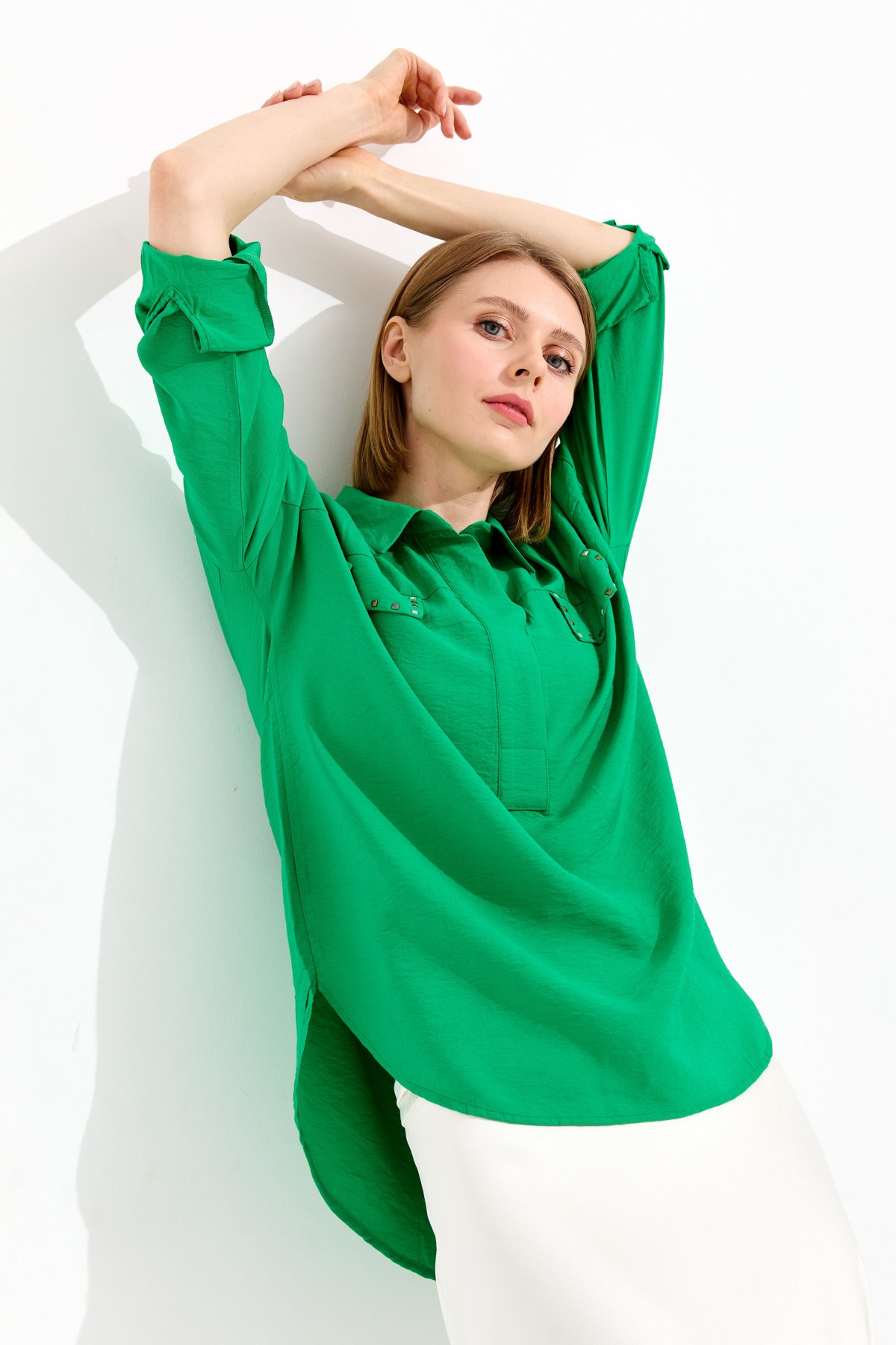 23485Kadın Polo Yaka Cepli Bluz Yeşil