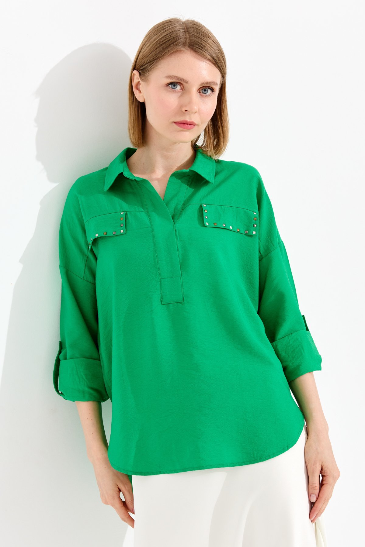 23485Kadın Polo Yaka Cepli Bluz Yeşil