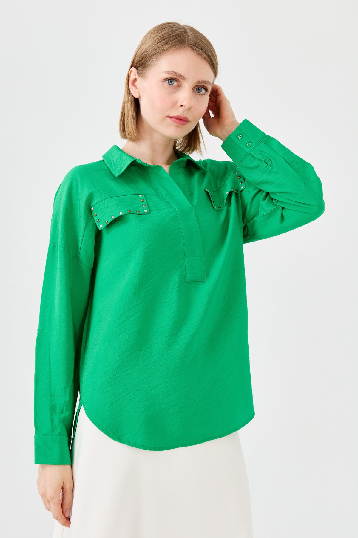 23485Kadın Polo Yaka Cepli Bluz Yeşil