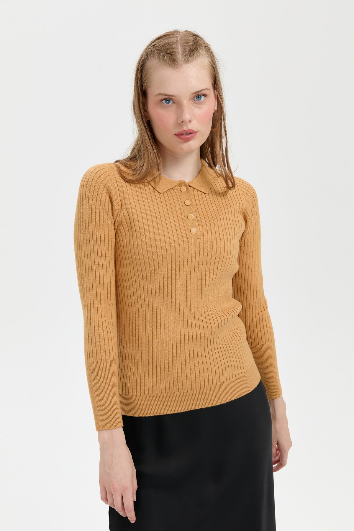 24182Kadın Polo Yaka Dikişsiz Kazak Camel