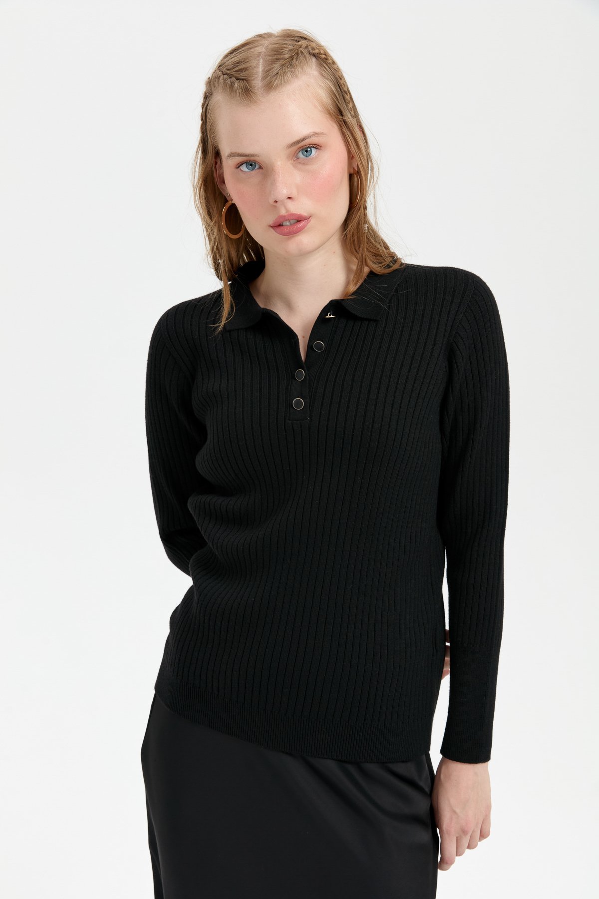 24182Kadın Polo Yaka Dikişsiz Kazak Siyah