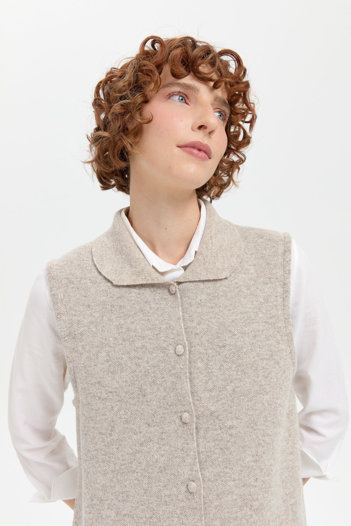 24014Kadın Polo Yaka Düğmeli Kısa Yün Yelek V.Bej