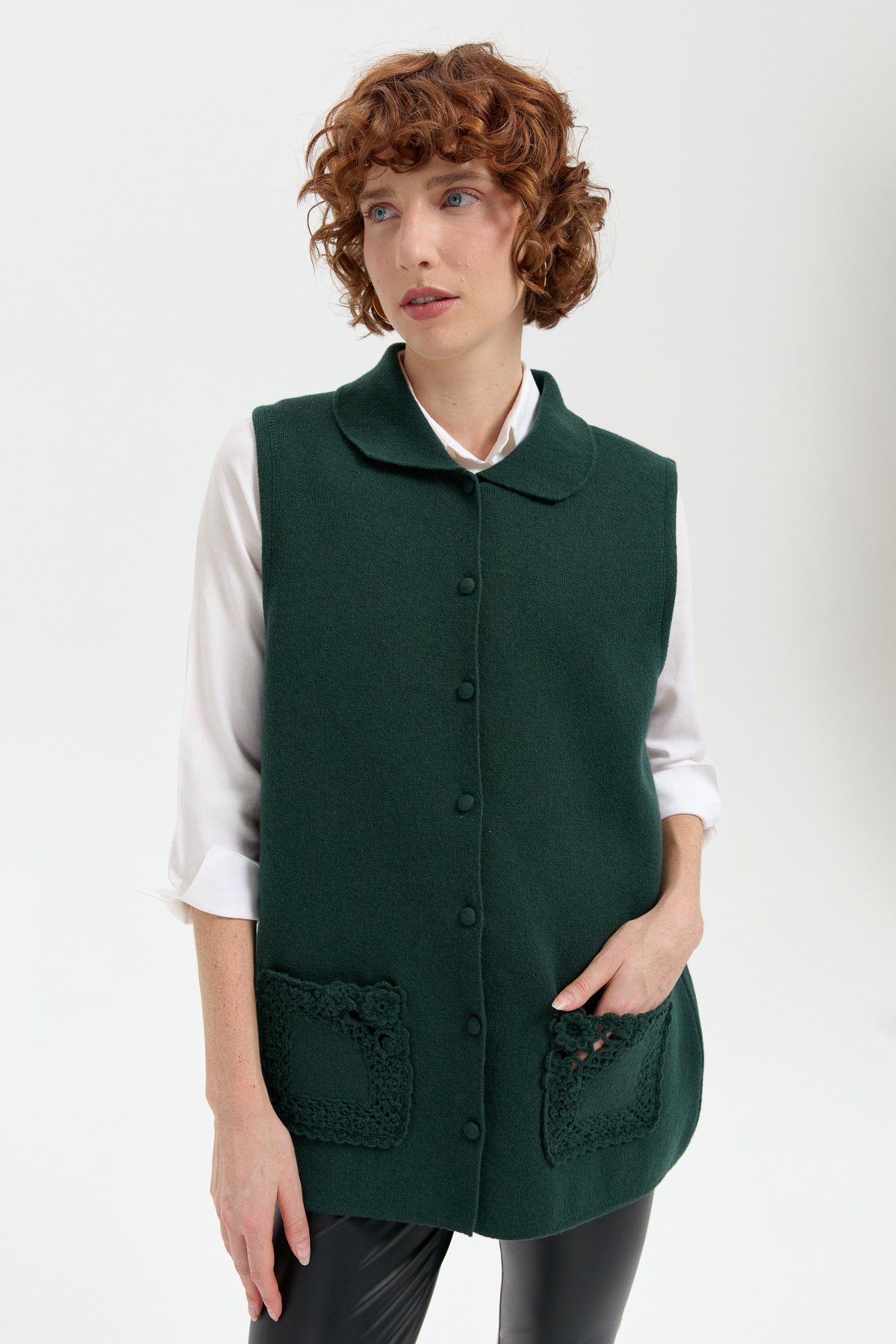 24014Kadın Polo Yaka Düğmeli Kısa Yün Yelek Yeşil