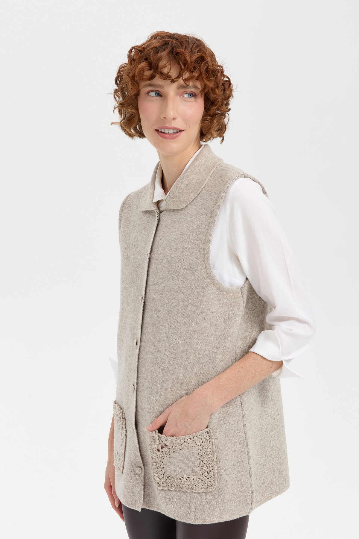 24014Kadın Polo Yaka Düğmeli Kısa Yün Yelek V.Bej