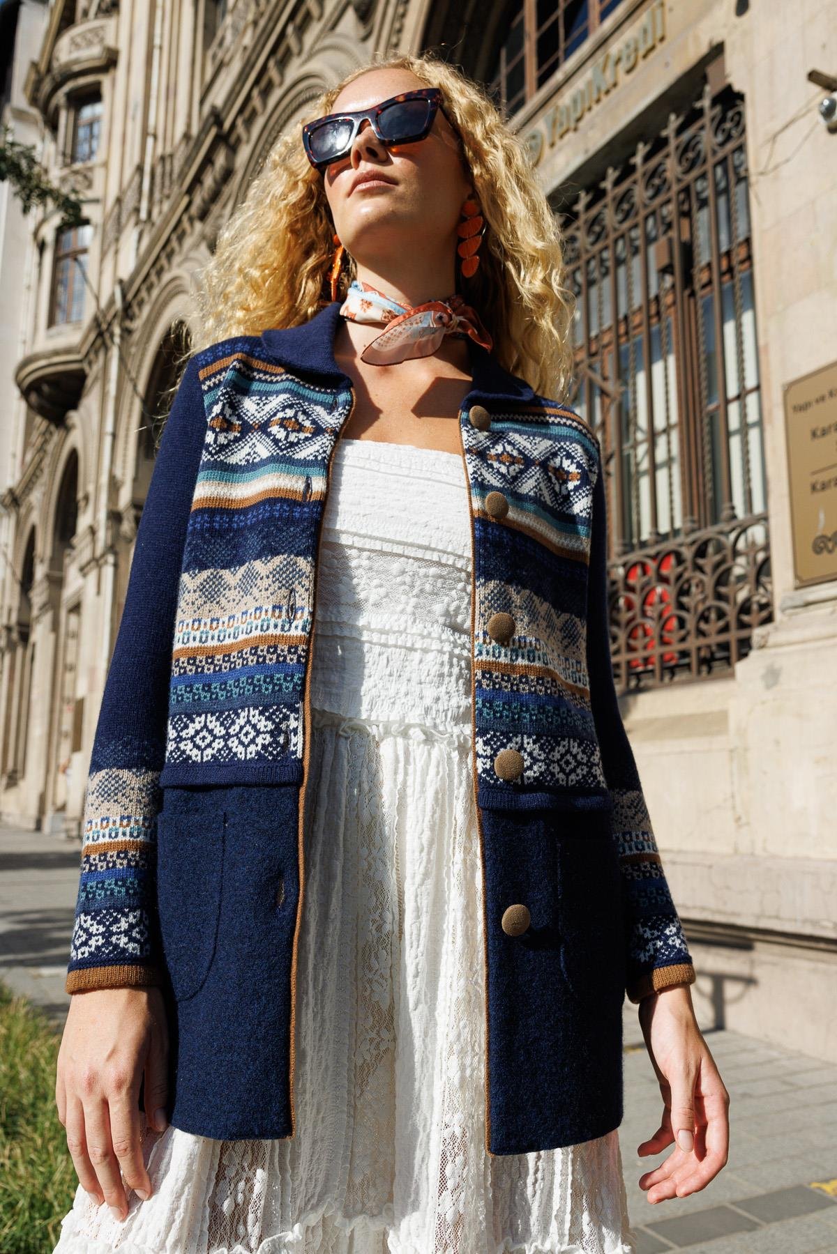 24078Kadın Polo Yaka Eteği Keçeli Araboy Yün Kaban Y.A Lacivert