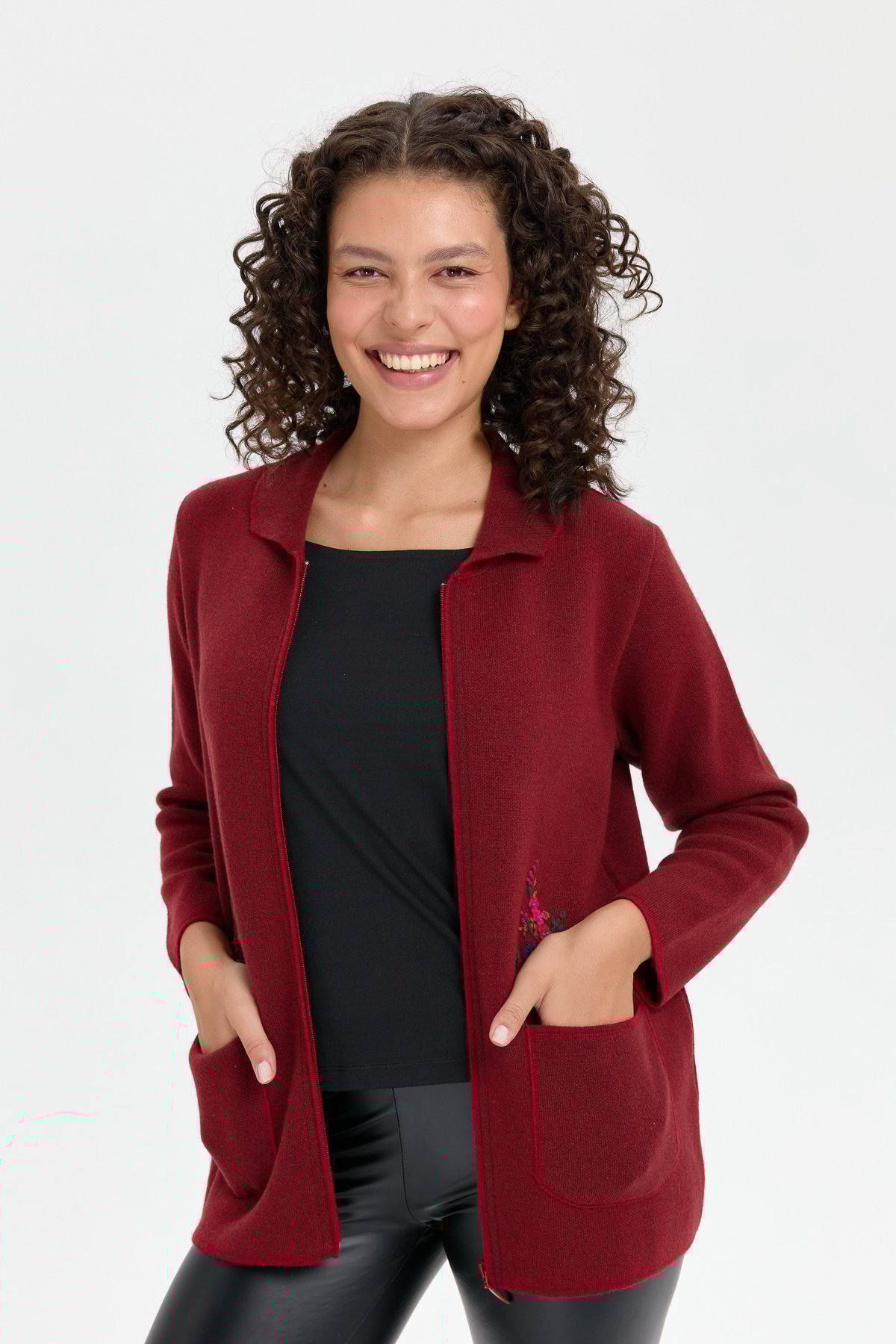 24005Kadın Polo Yaka İşlemeli Kısa Yün Hırka V.Kırmızı