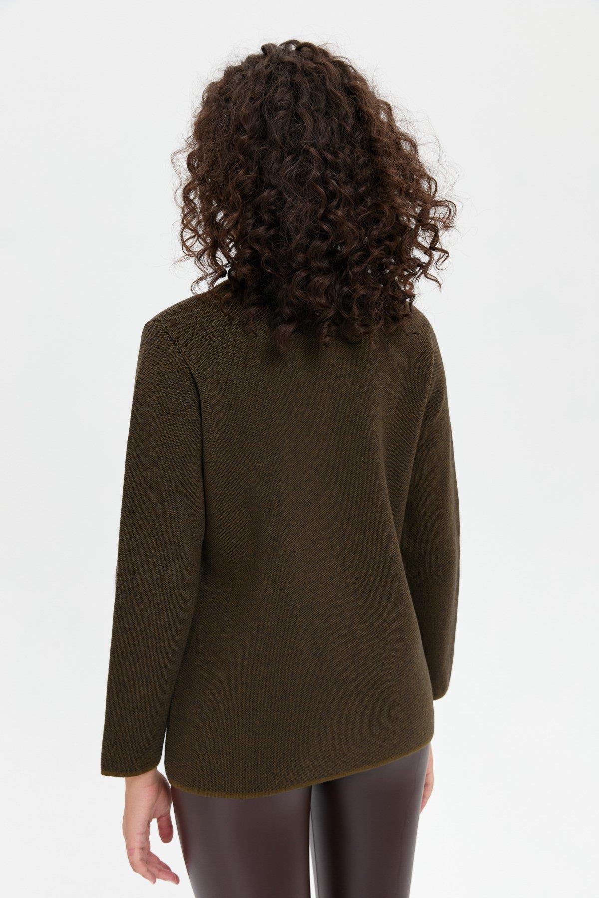 24005Kadın Polo Yaka İşlemeli Kısa Yün Hırka A.Yeşil