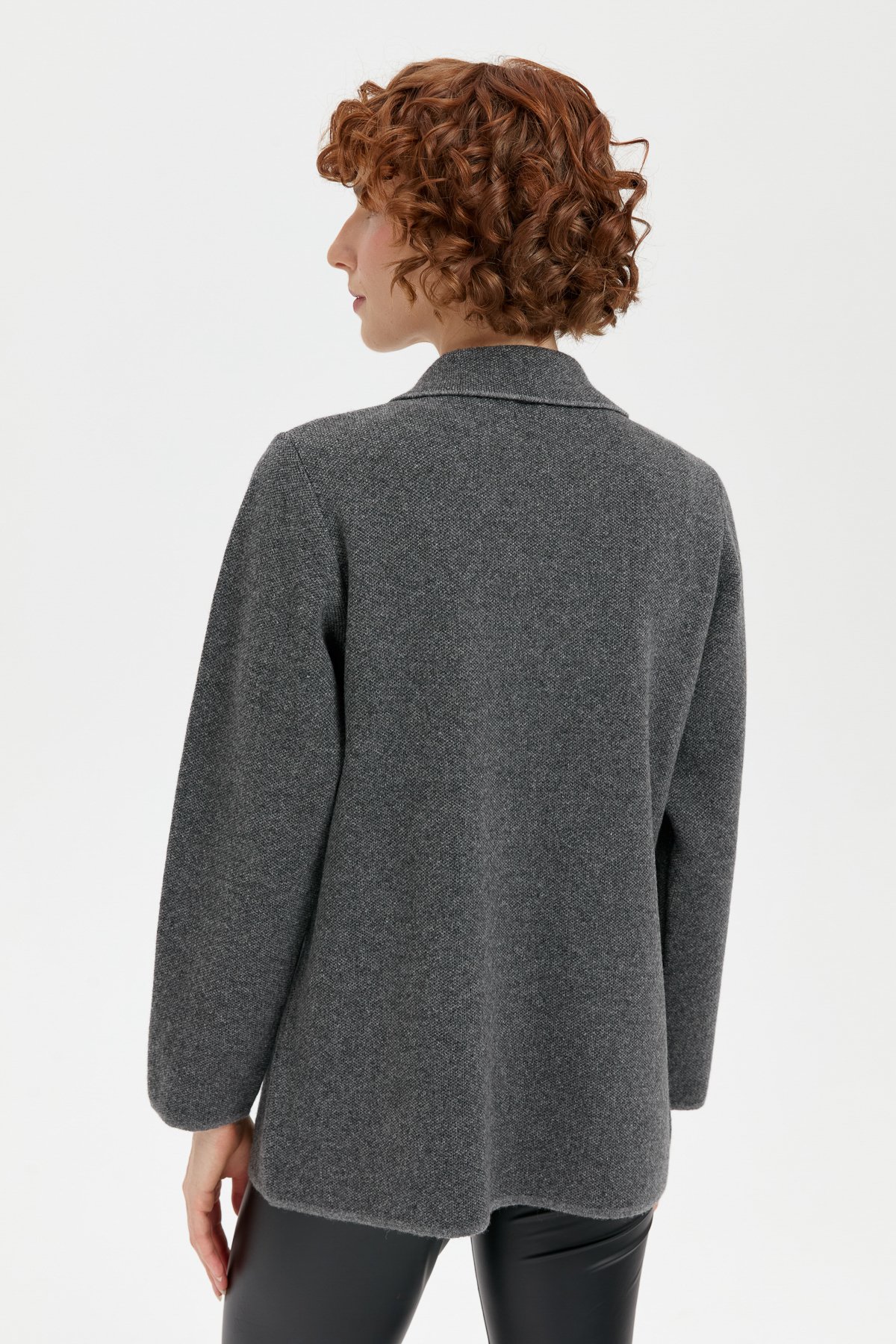 24005Kadın Polo Yaka İşlemeli Kısa Yün Hırka Füme