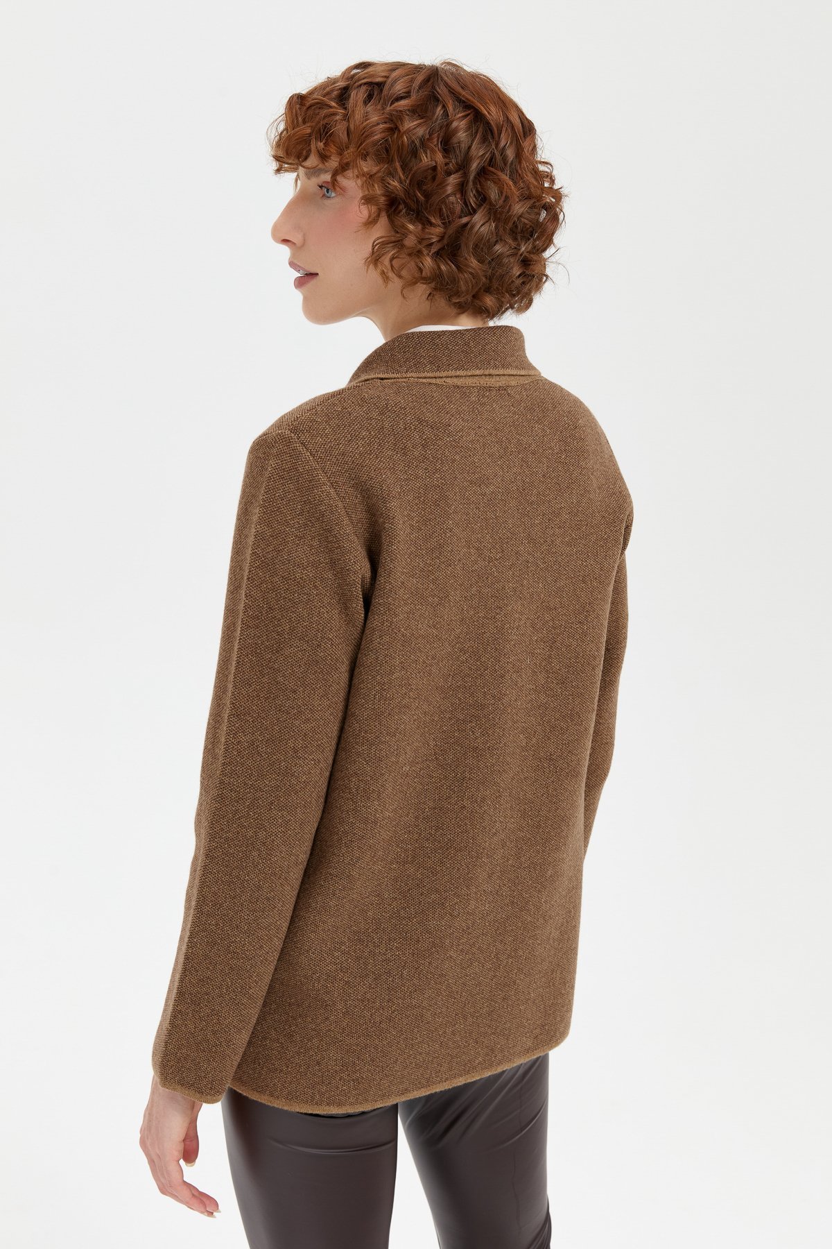 24005Kadın Polo Yaka İşlemeli Kısa Yün Hırka V.Camel