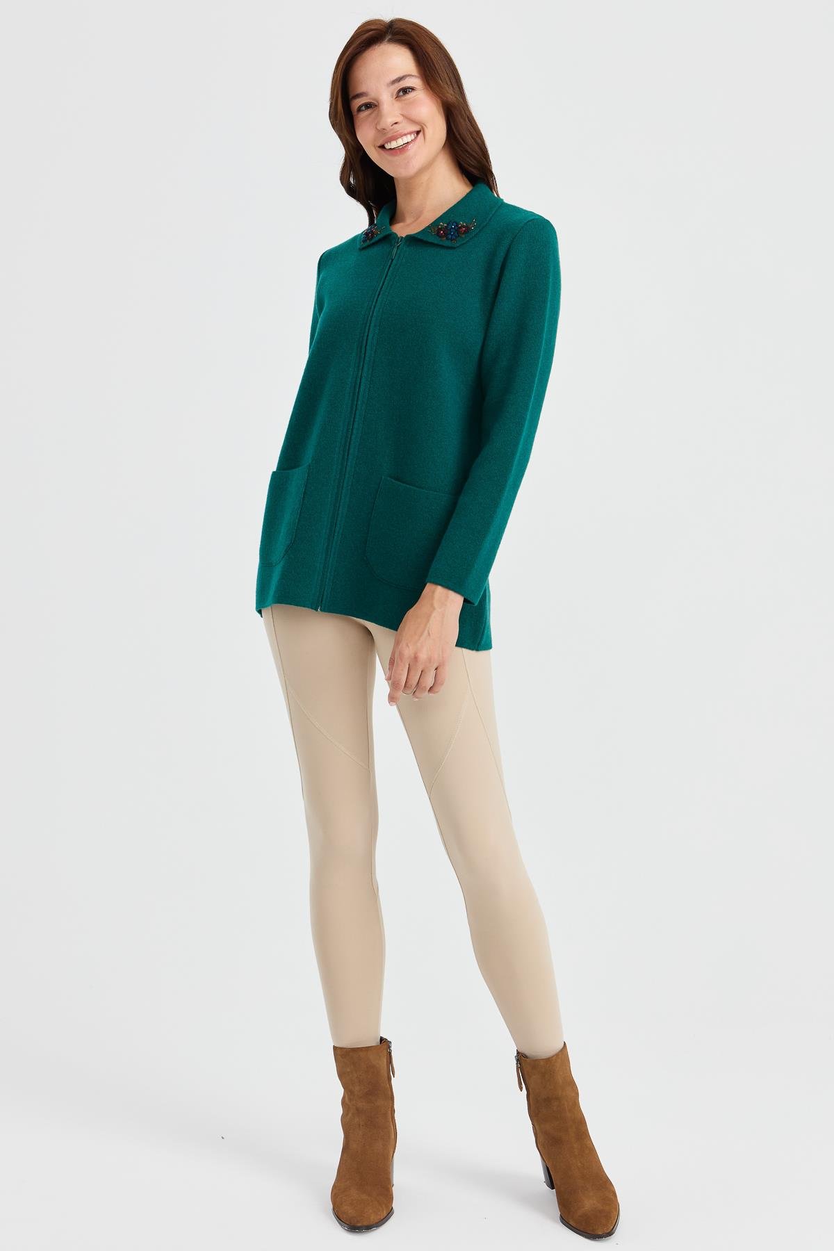 23002Kadın Polo Yaka Kenarı Dantel İşlemeli Yün Ceket K.Ö.başı