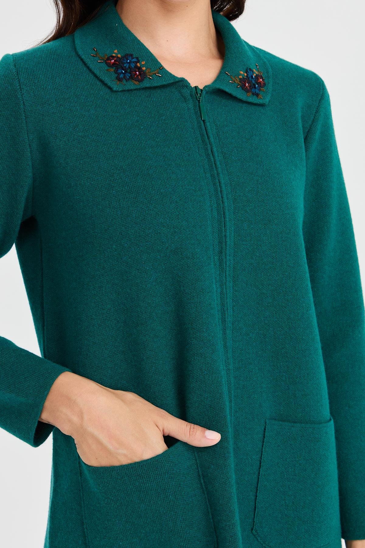 23002Kadın Polo Yaka Kenarı Dantel İşlemeli Yün Ceket K.Ö.başı