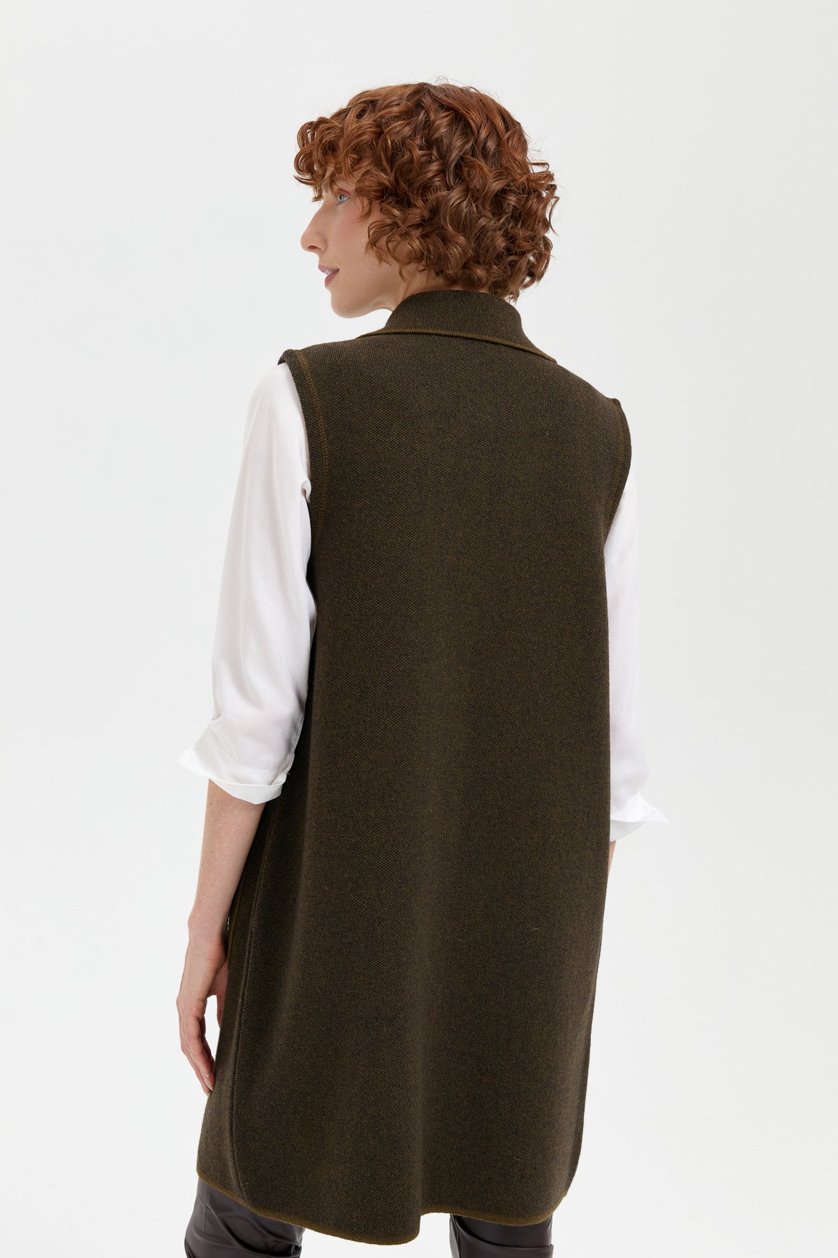 24002Kadın Polo Yaka Önü Açık İşlemeli Uzun Yün Yelek A.Yeşil