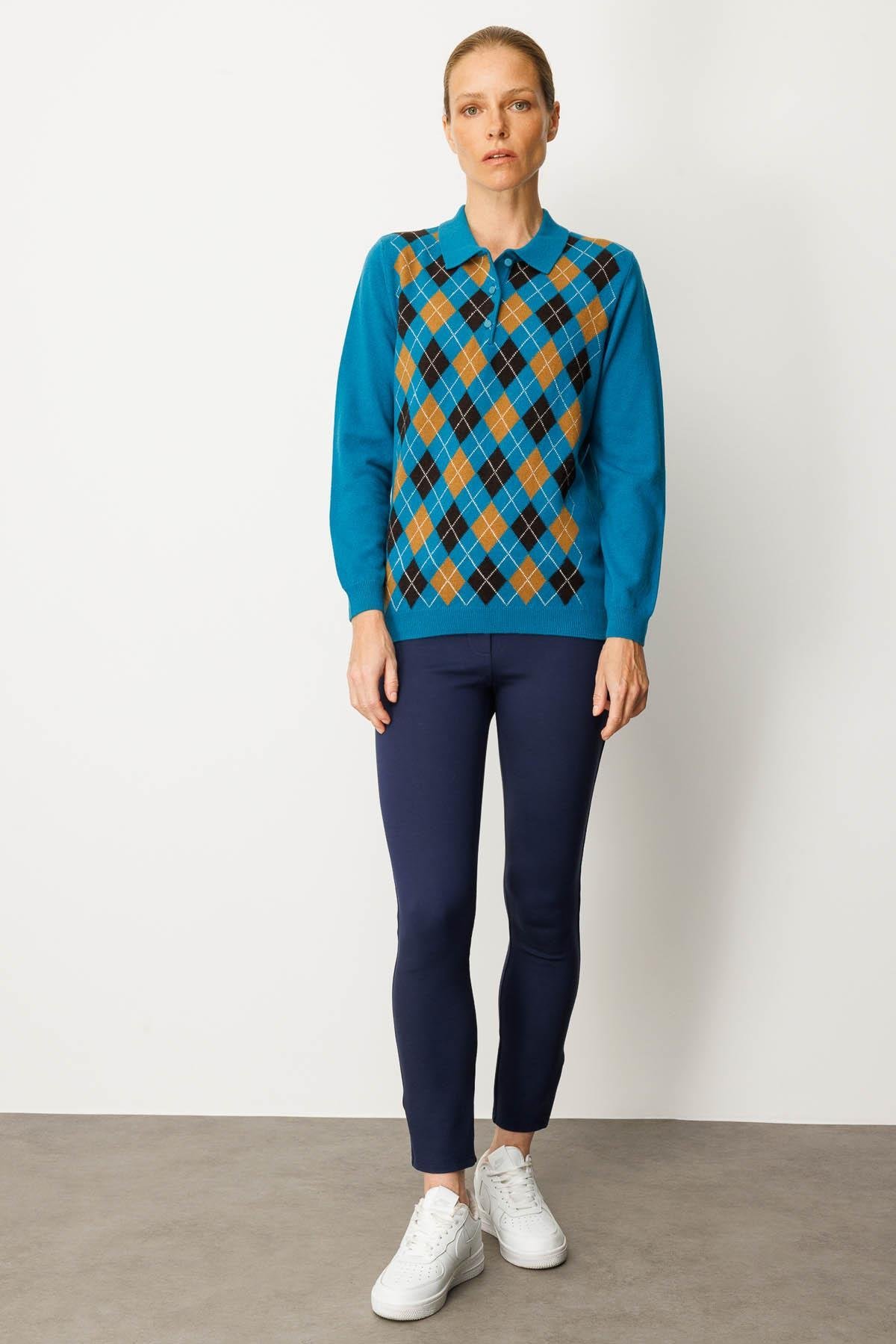 24037Kadın Polo Yaka Önü Baklavalı Yün Kazak A.Petrol