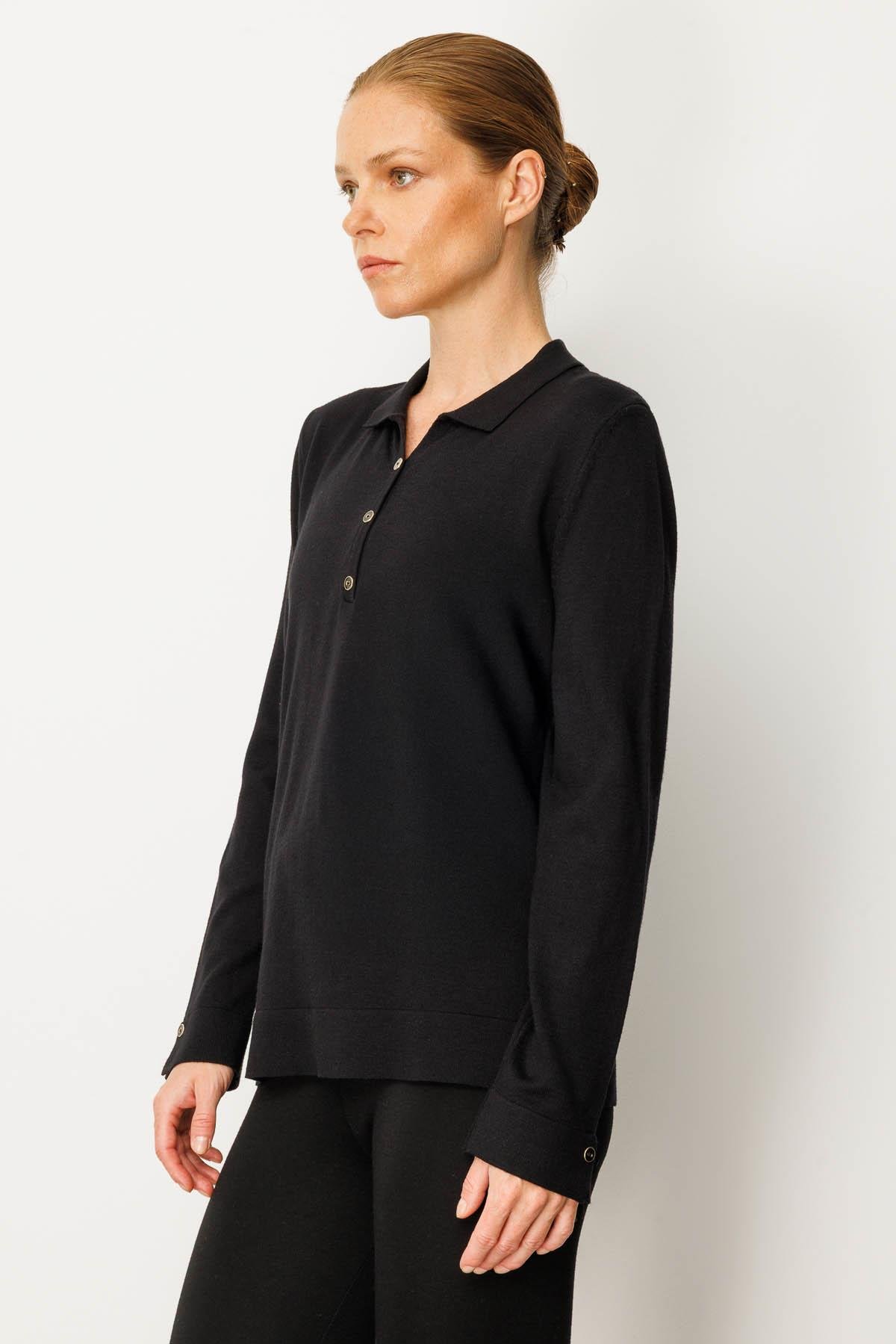 25391Kadın Polo Yaka Yakası ve Kolu Düğmeli Bluz Siyah