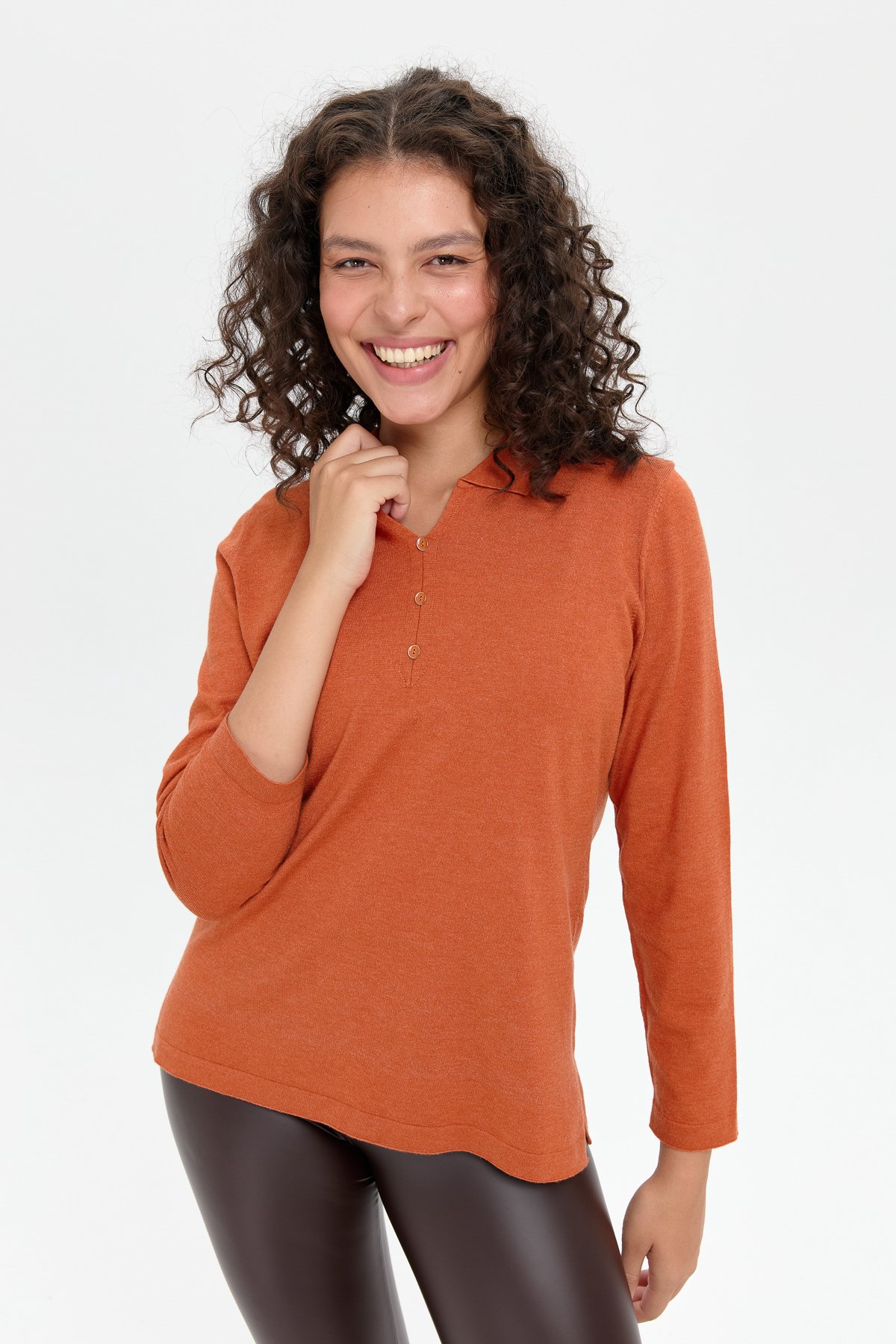 24356Kadın Polo Yaka Yanı Yırtmaçlı Kazak Portakal