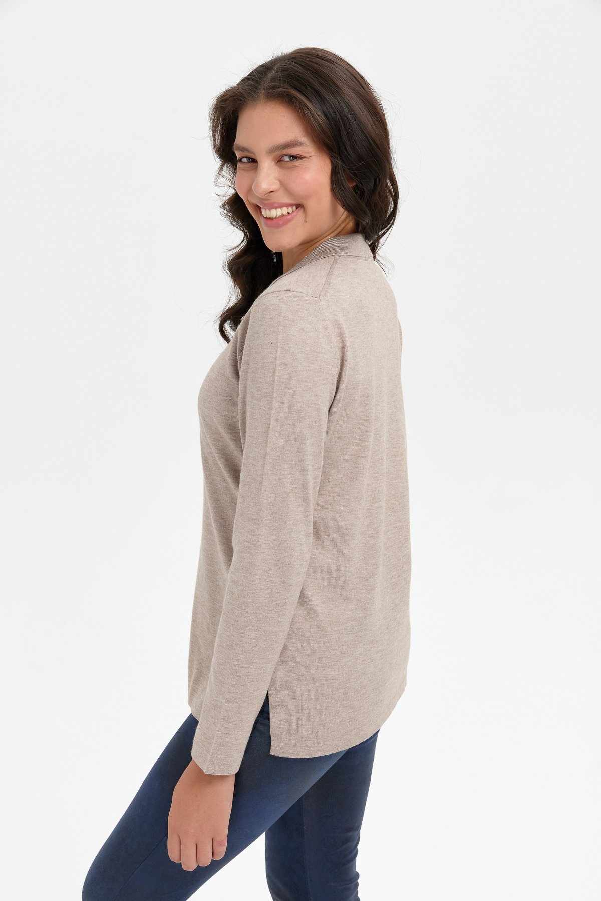 24356Kadın Polo Yaka Yanı Yırtmaçlı Kazak Vizon