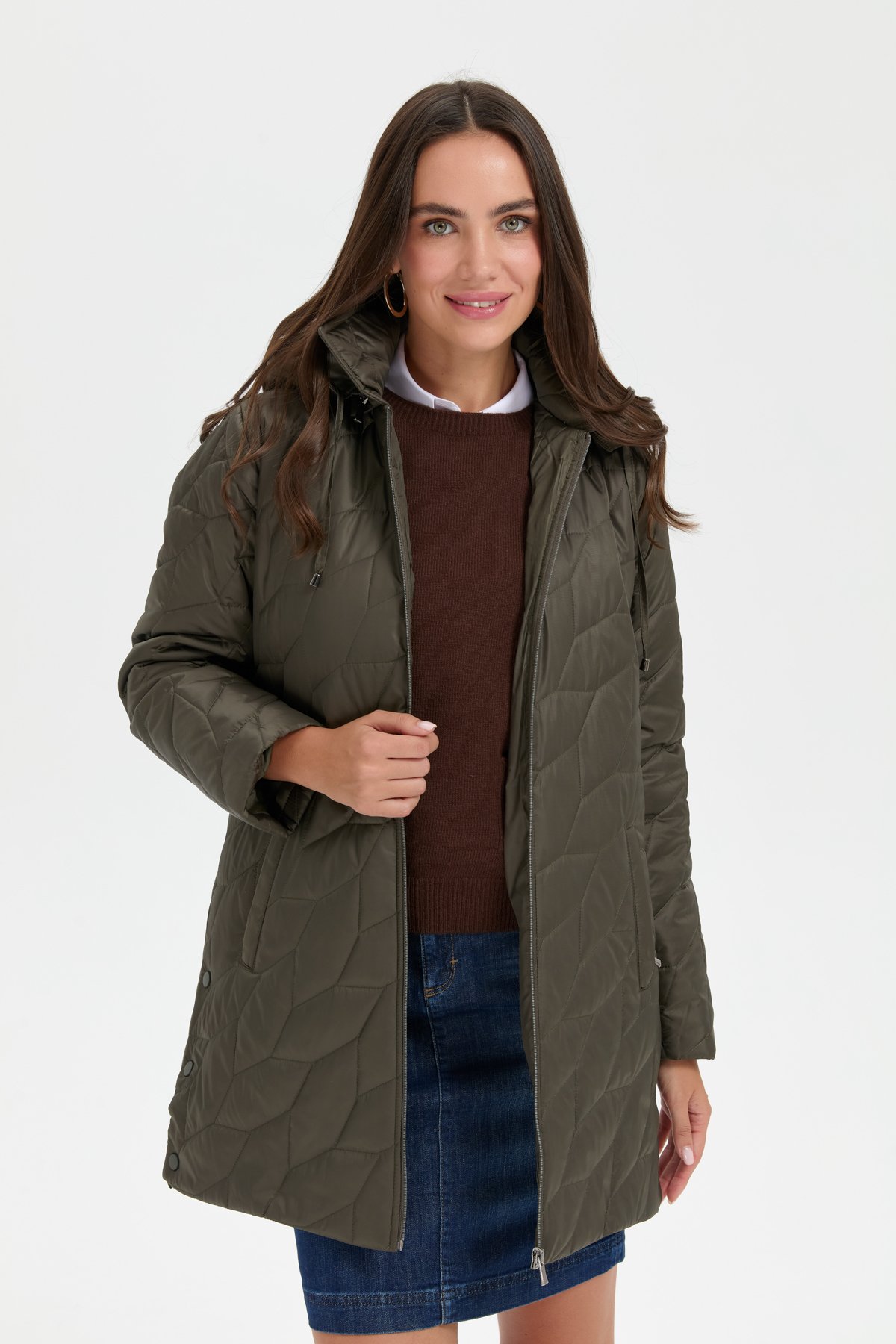 24419Kadın Polo Yaka Yanları Çıtçıtlı Yaprak Desenli Araboy Kapitone Kaban Yeşil