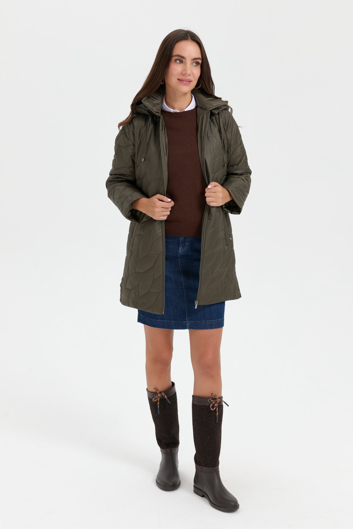 24419Kadın Polo Yaka Yanları Çıtçıtlı Yaprak Desenli Araboy Kapitone Kaban Yeşil