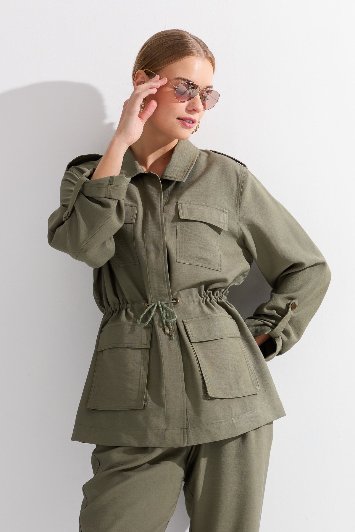 KMY24079Kadın Safari Model Keten Ceket Haki